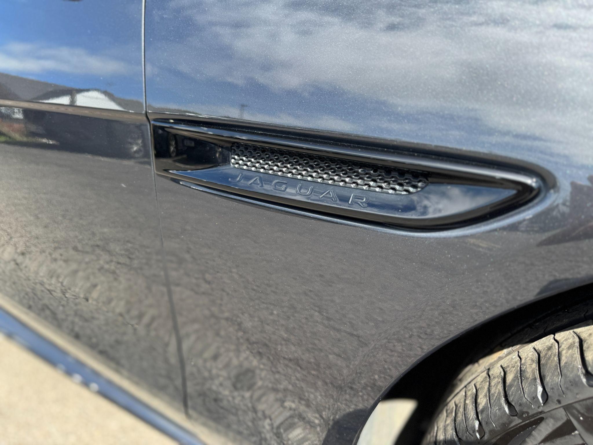 Jaguar XE Image 19