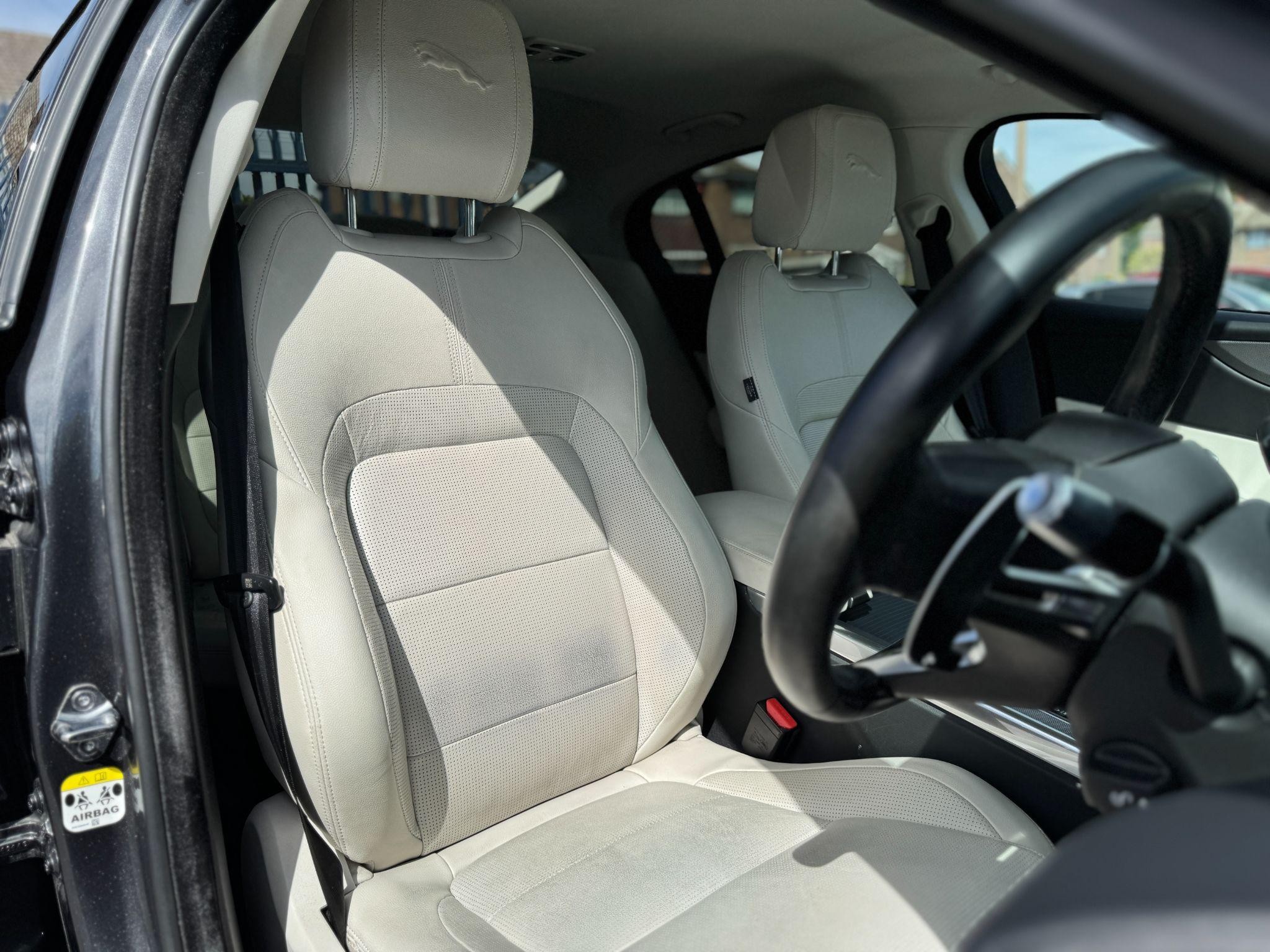 Jaguar XE Image 24