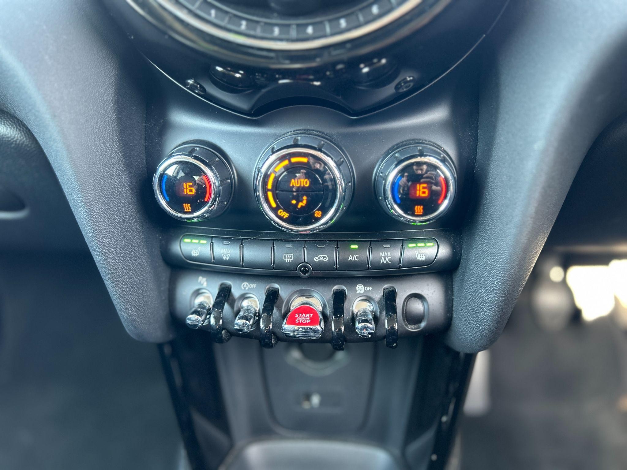 MINI Hatch Image 19