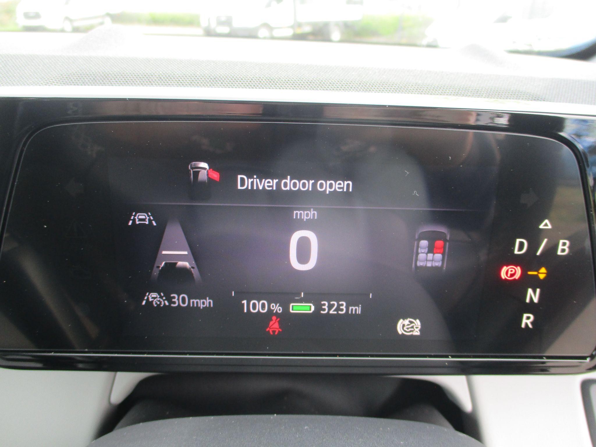 Ford Explorer Image 13