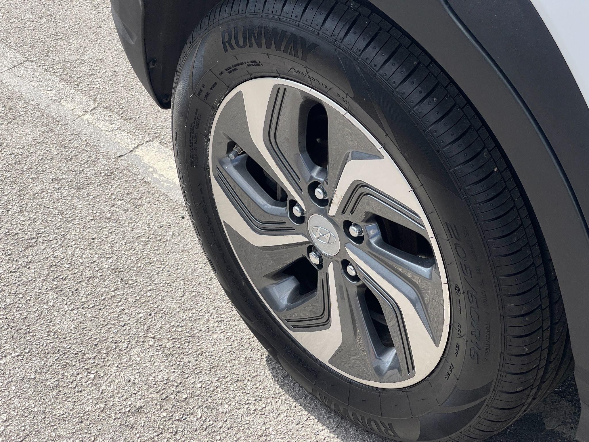 Hyundai KONA Image 9