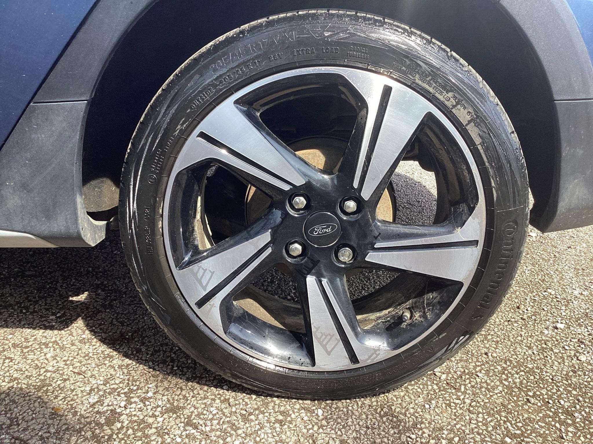 Ford Fiesta Image 9
