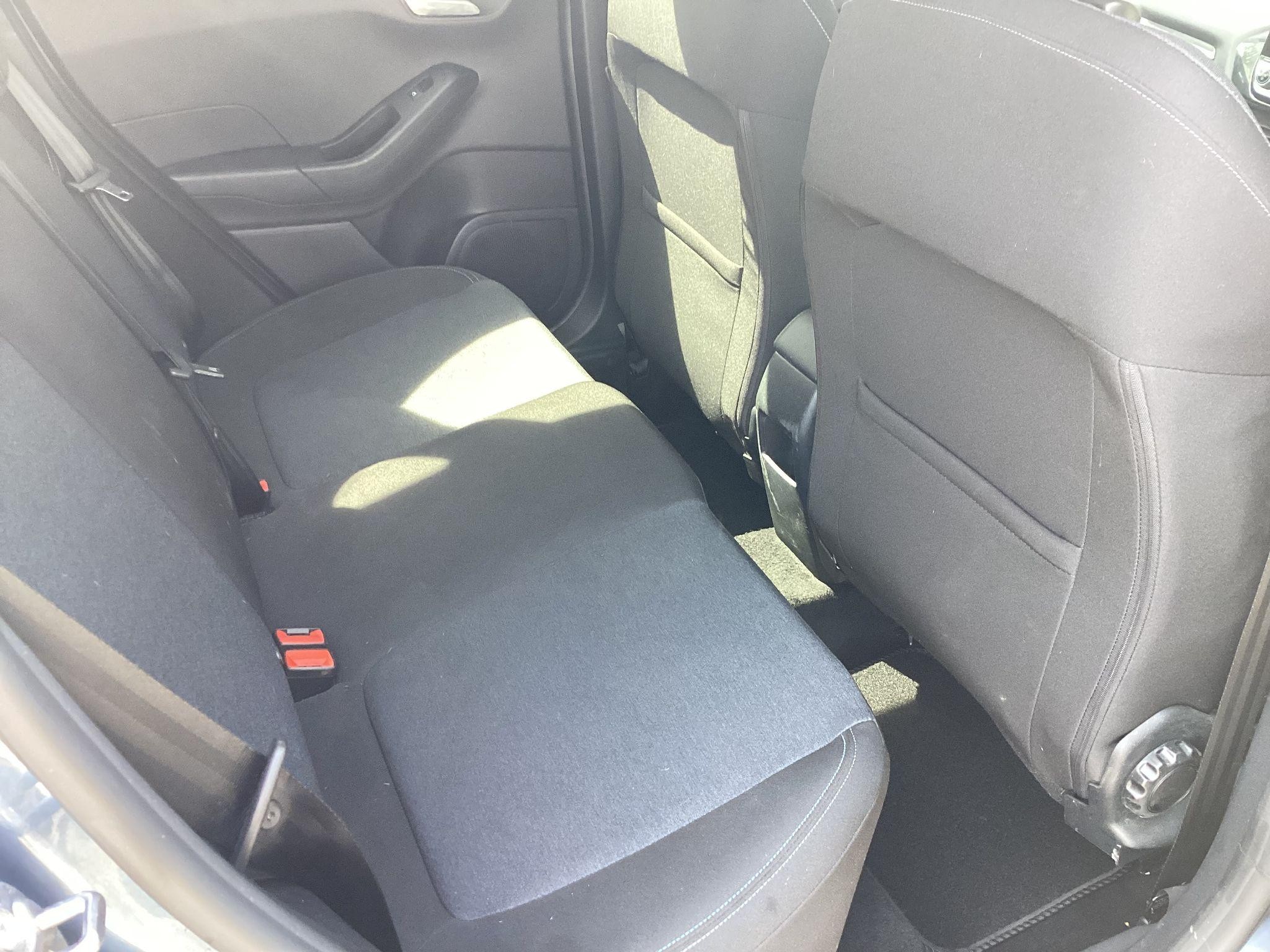 Ford Fiesta Image 16