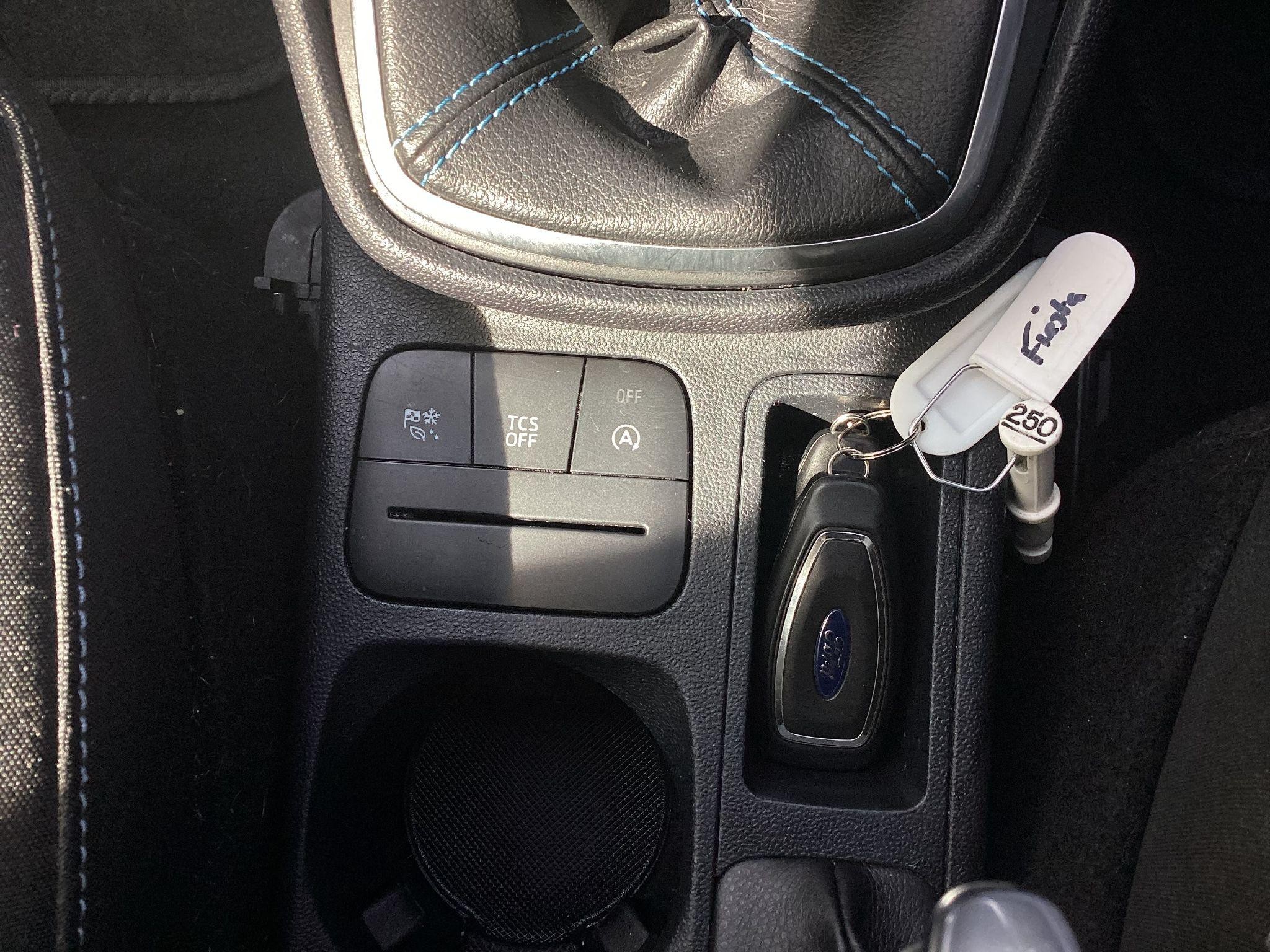 Ford Fiesta Image 26