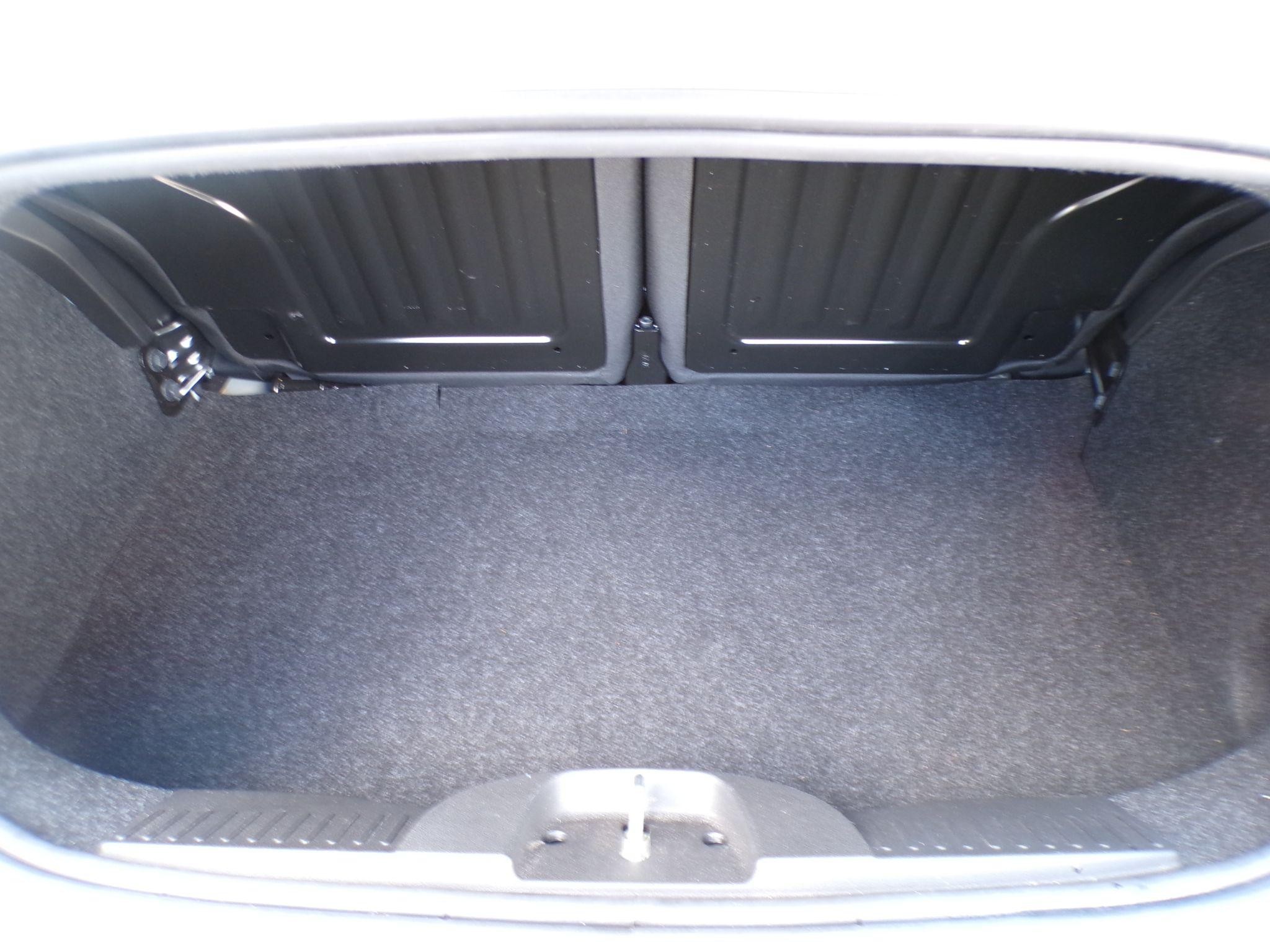 Fiat 500c Hybrid Image 9