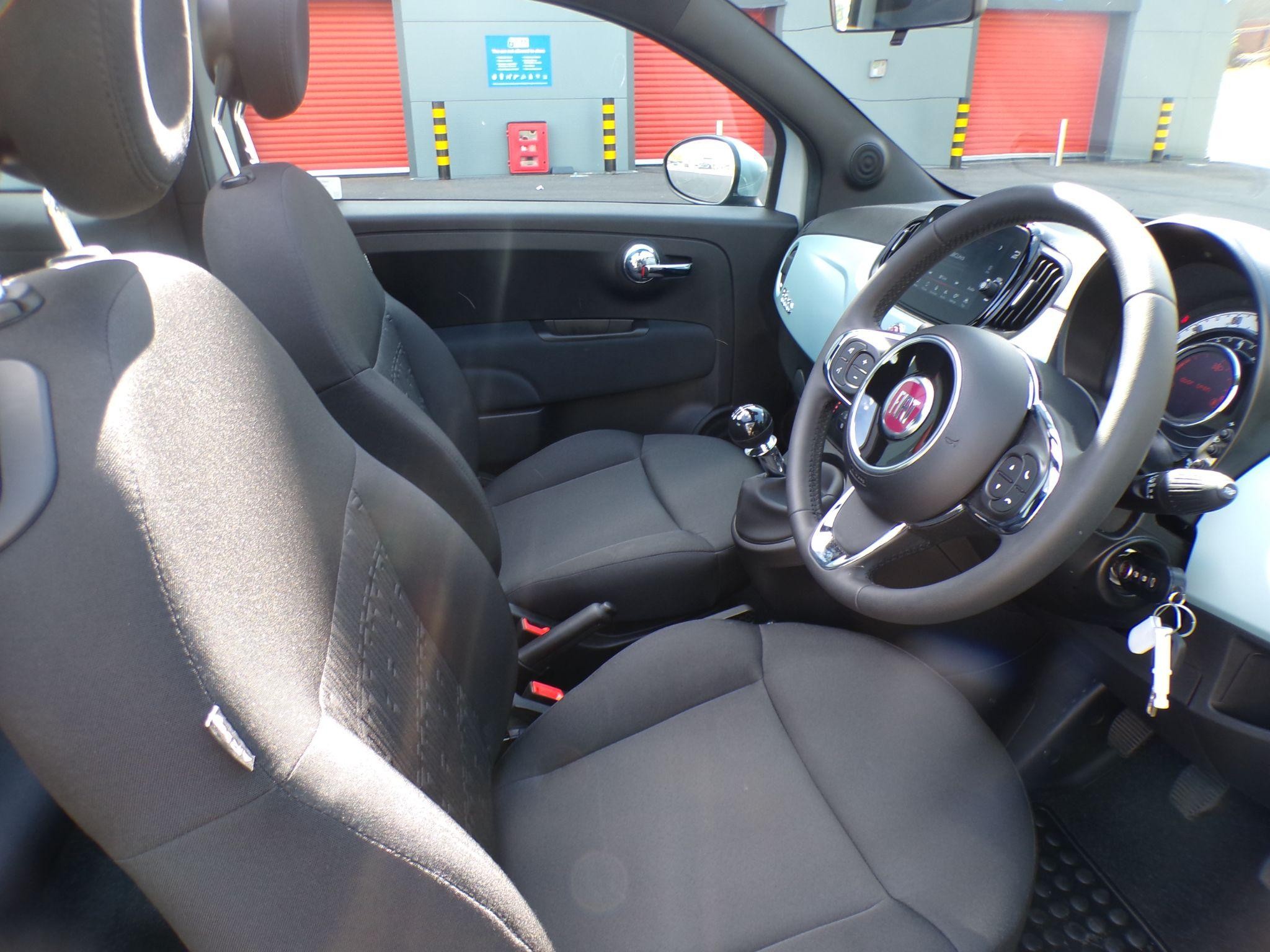 Fiat 500c Hybrid Image 17