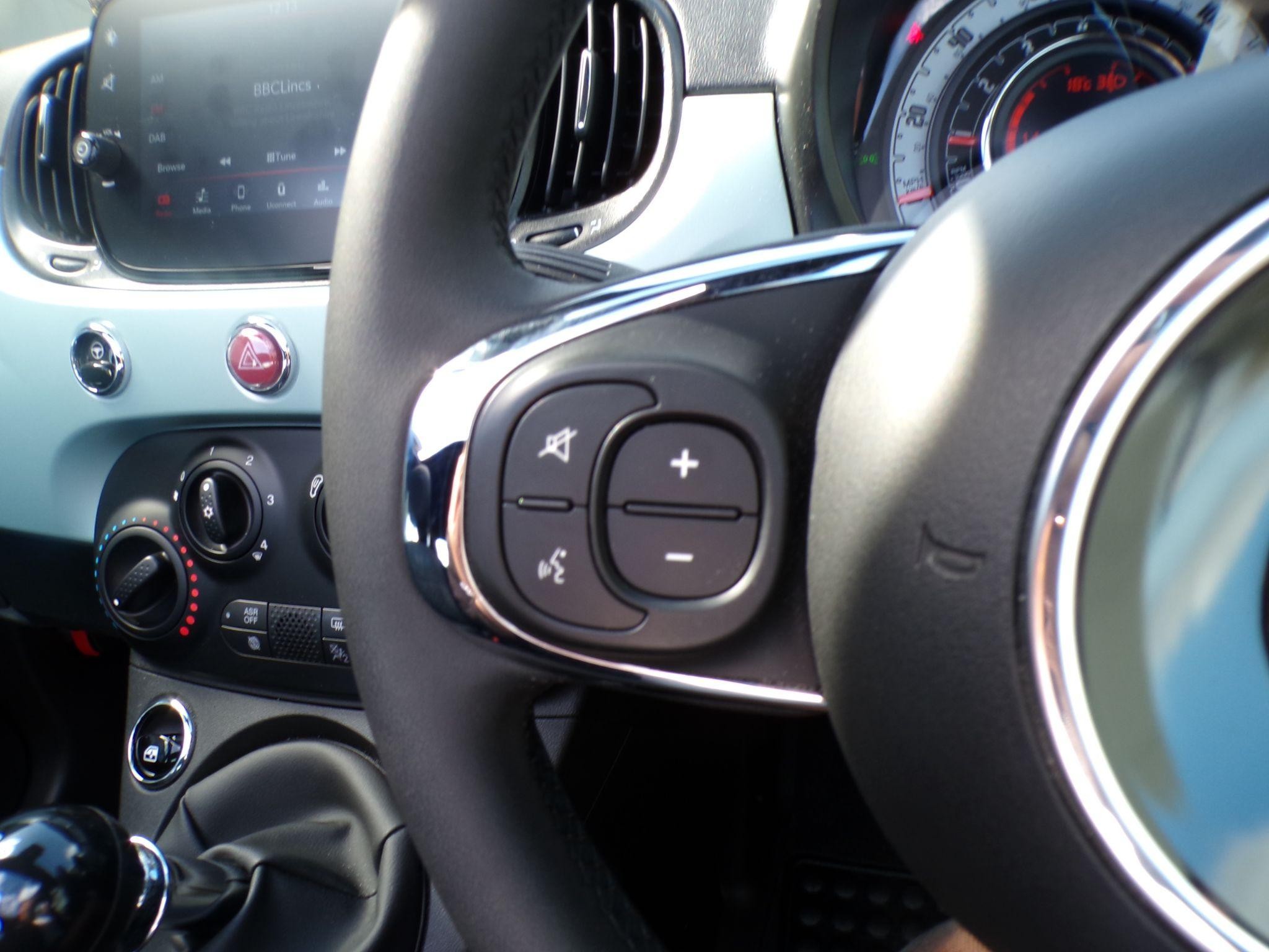 Fiat 500c Hybrid Image 20