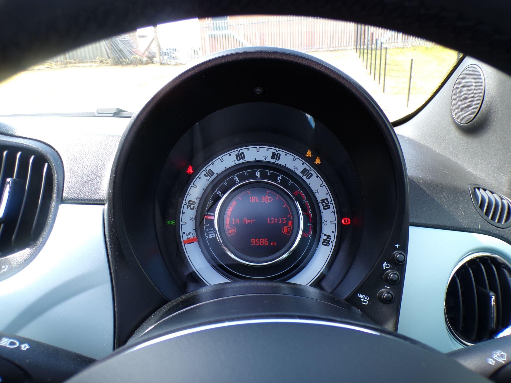 Fiat 500c Hybrid Image 25