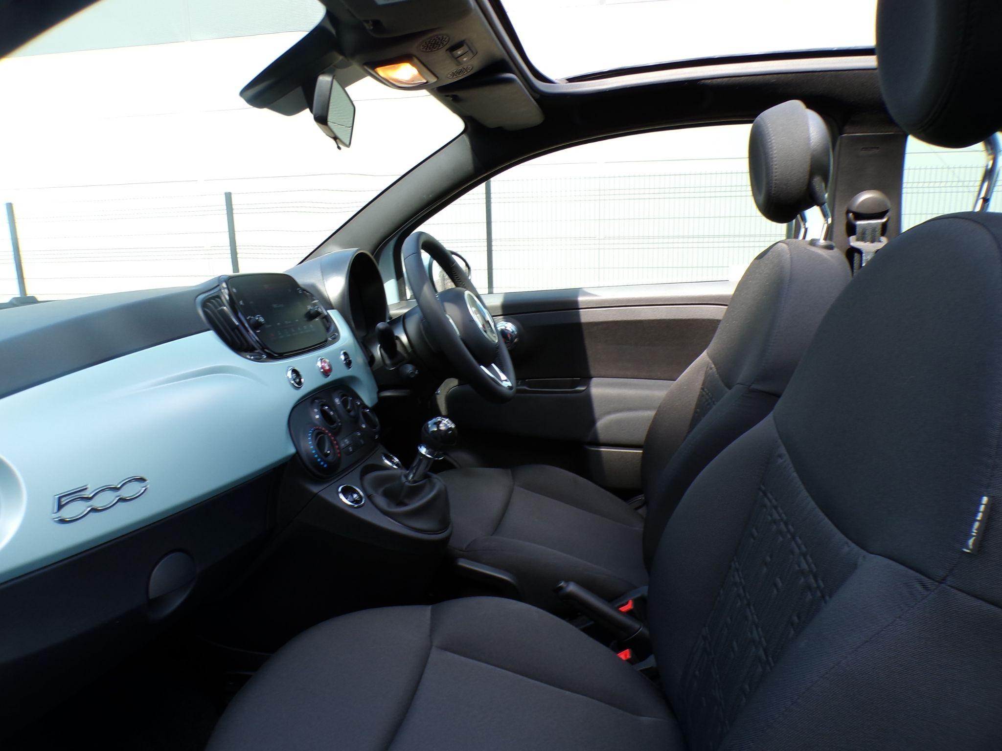 Fiat 500c Hybrid Image 27