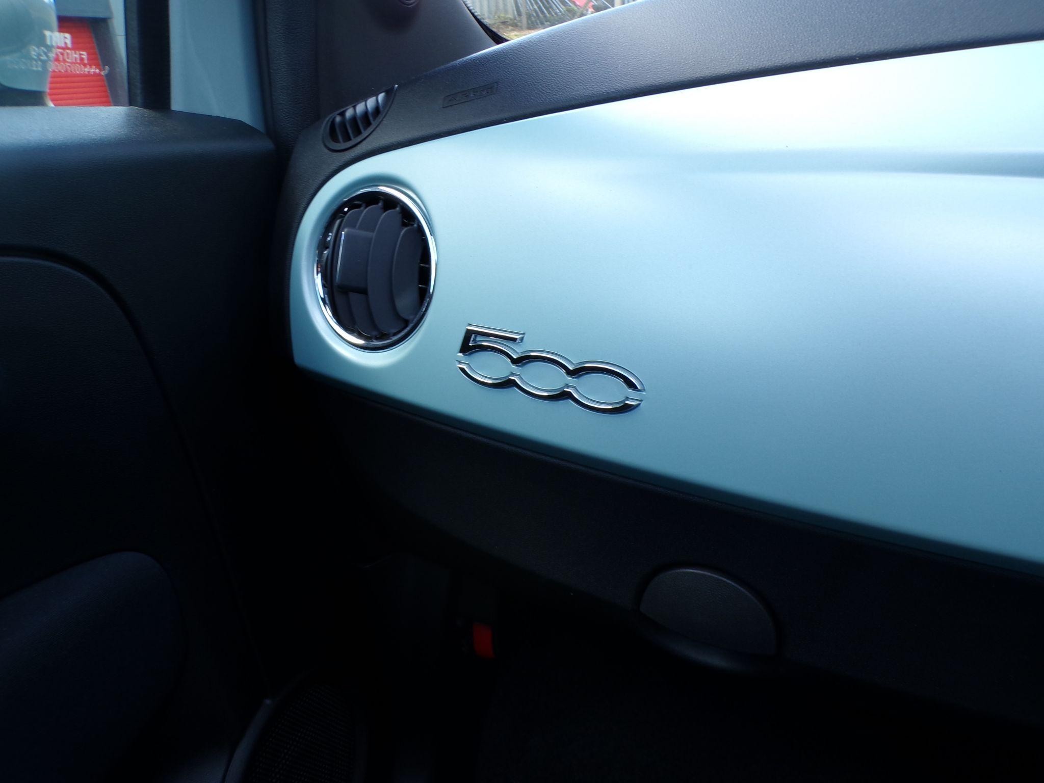 Fiat 500c Hybrid Image 29