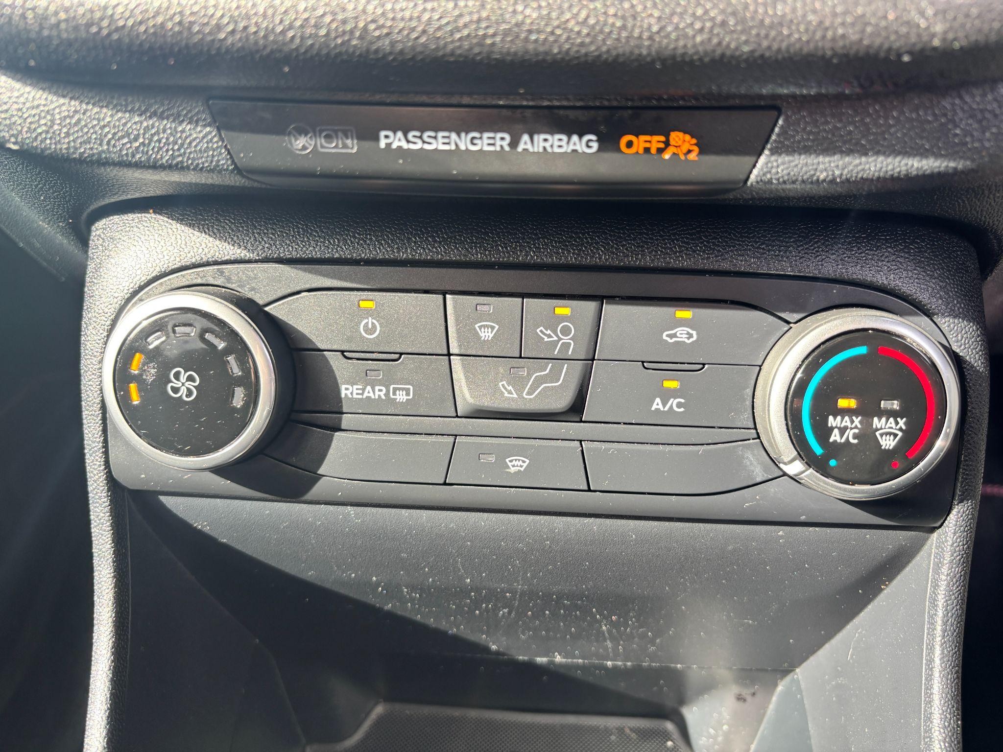 Ford Fiesta Image 15
