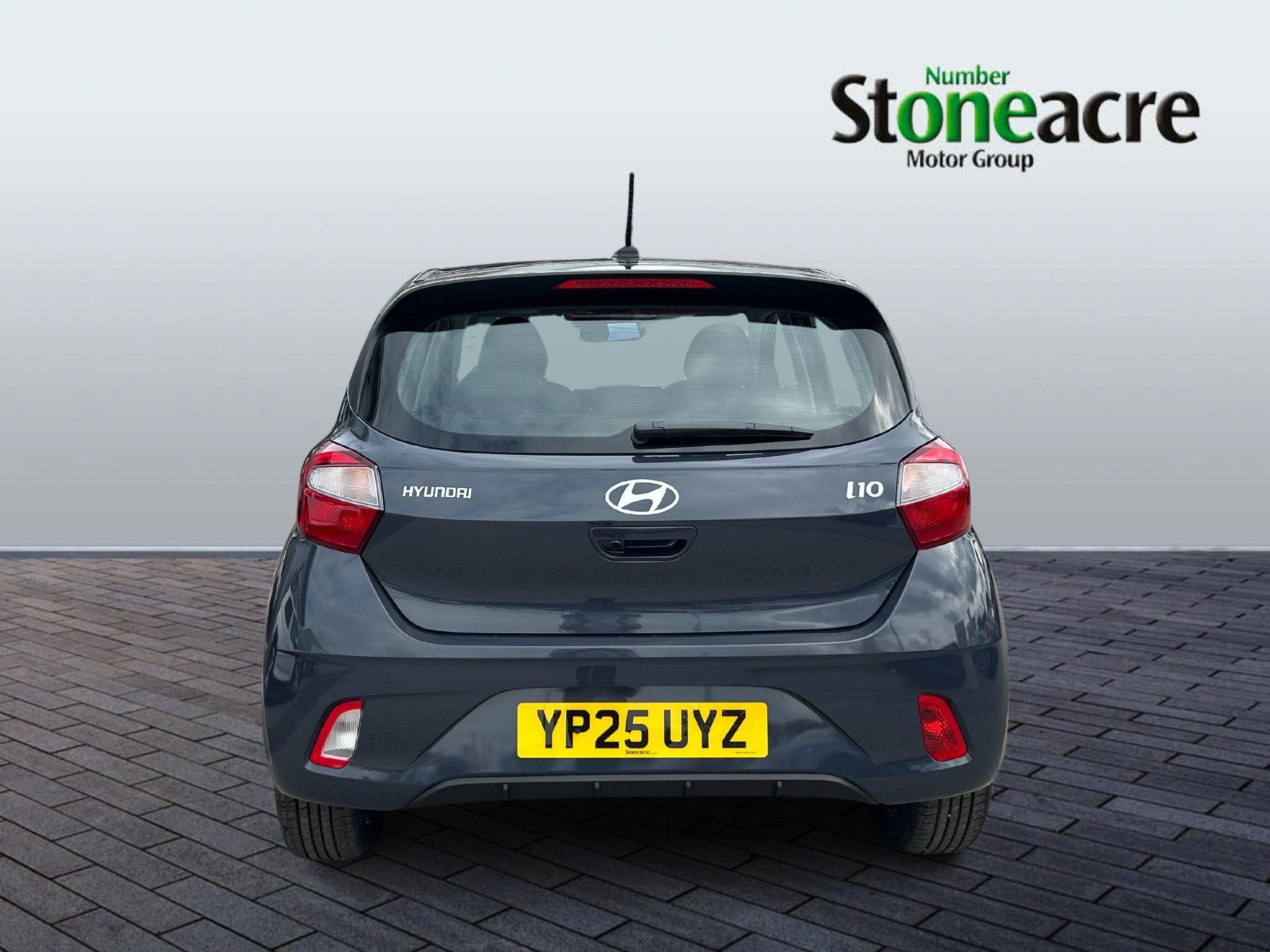 Hyundai i10 Image 4