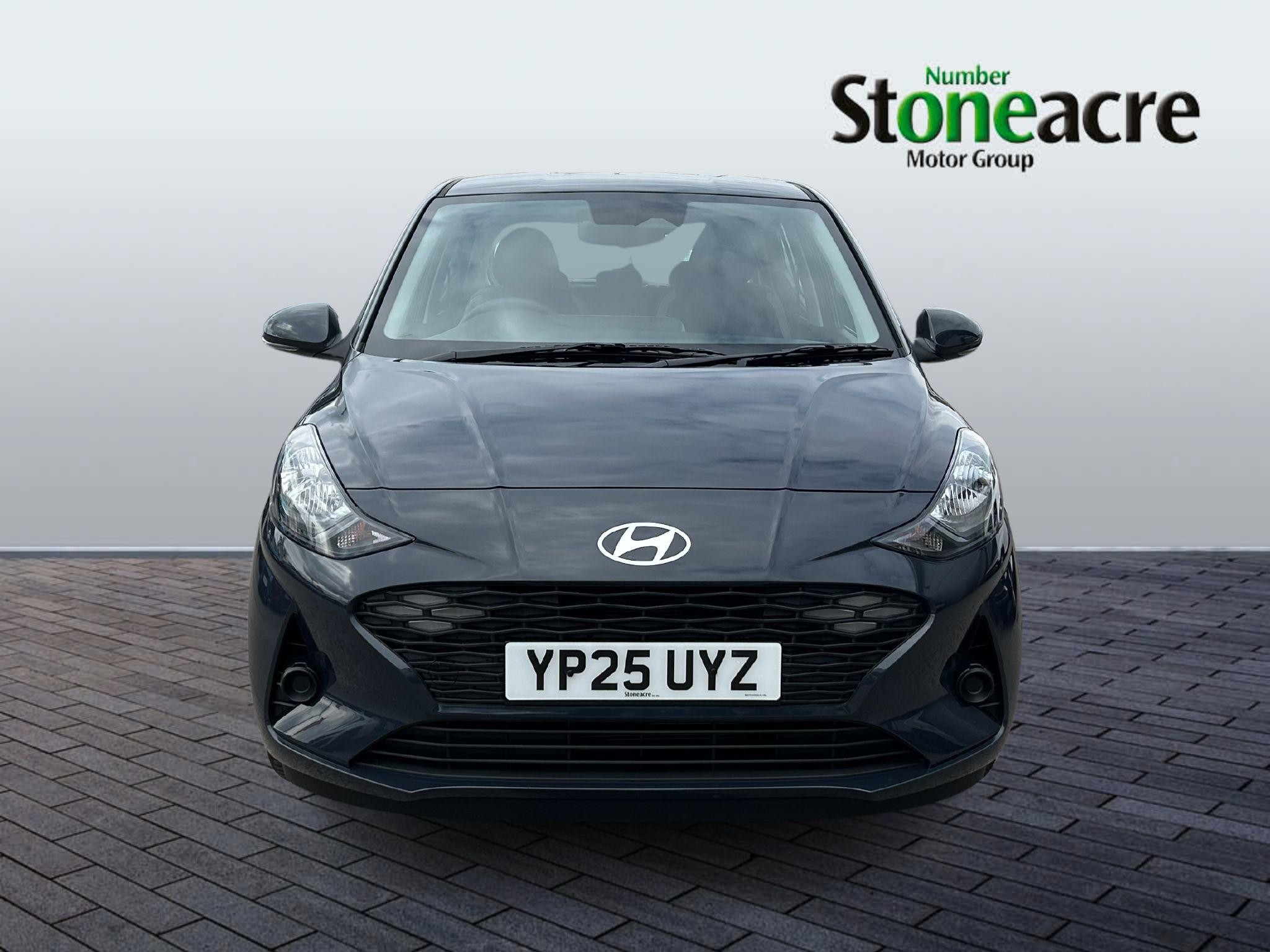 Hyundai i10 Image 8