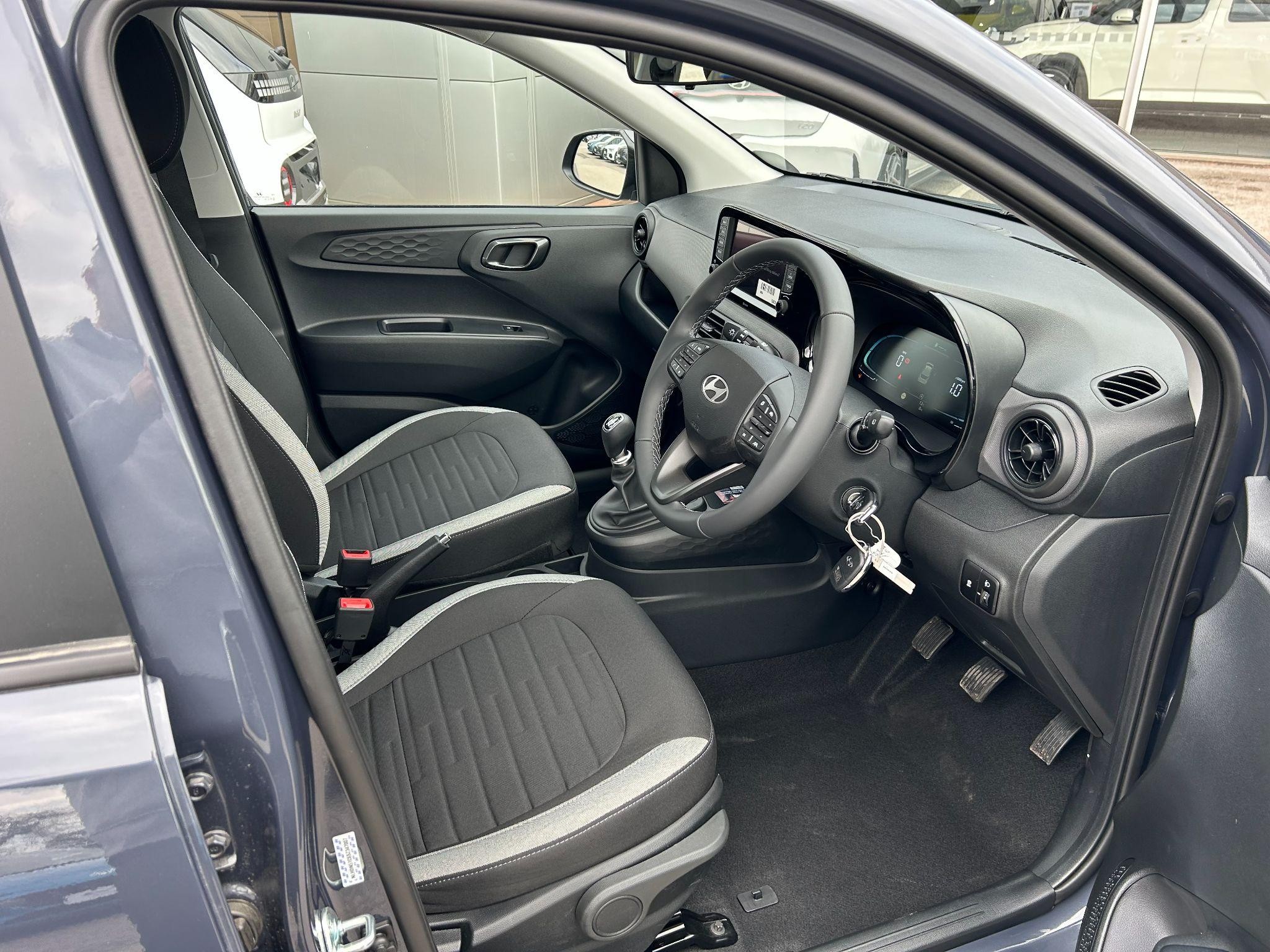 Hyundai i10 Image 11