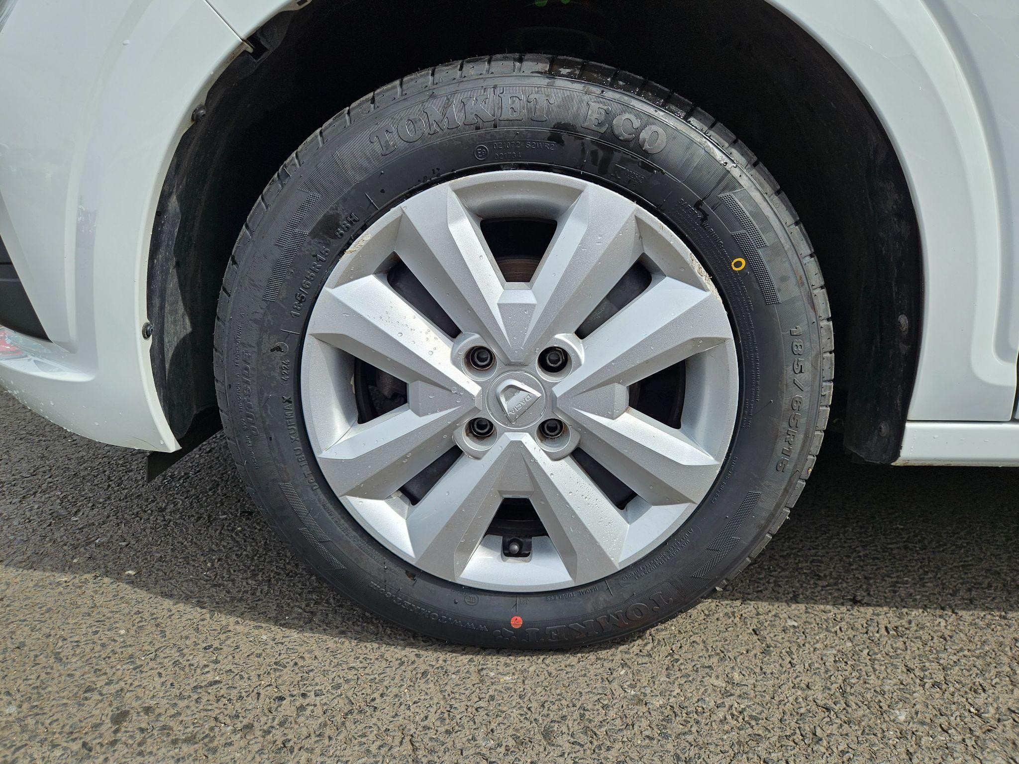 Dacia Sandero Image 9