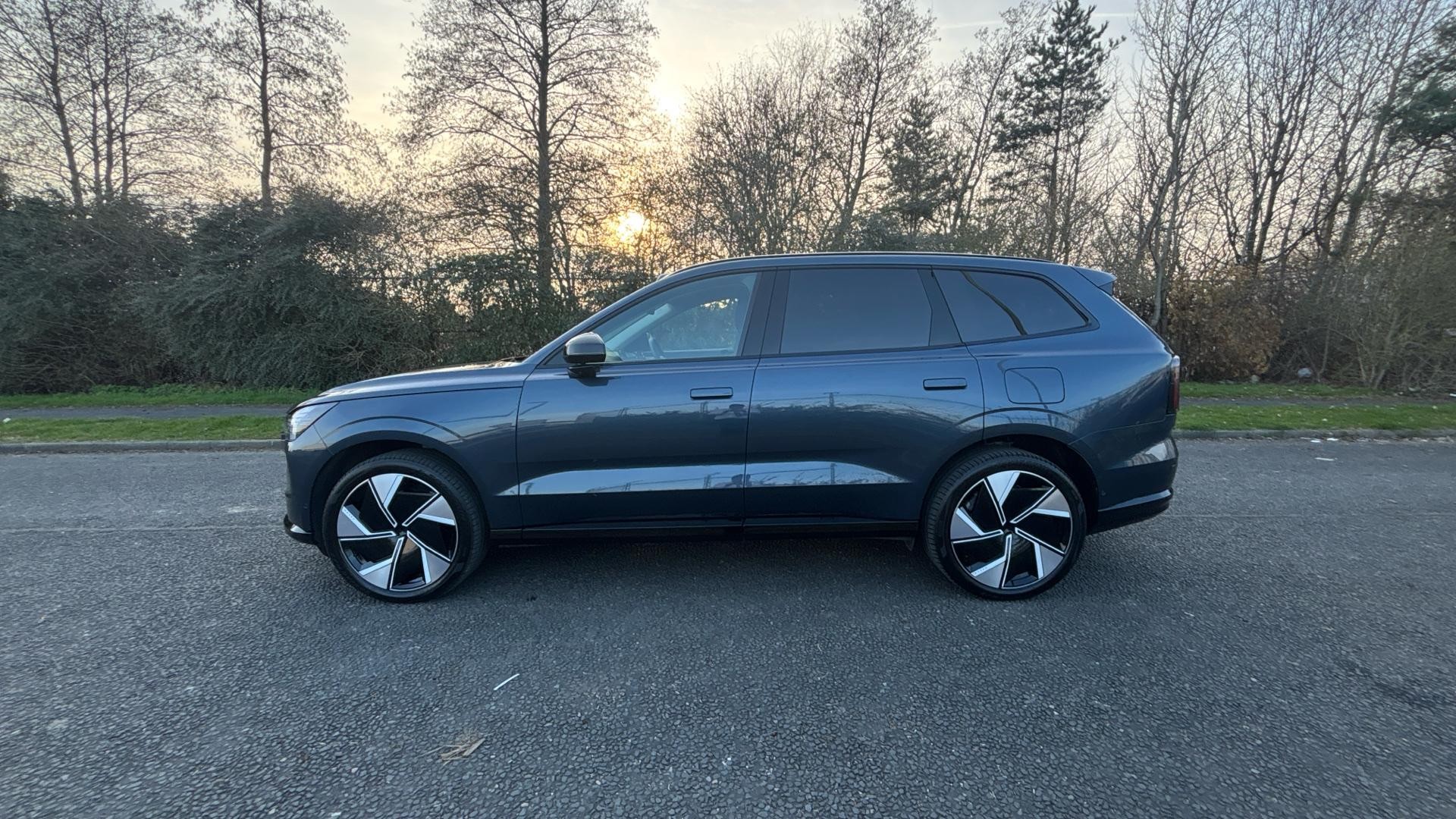 Volvo EX90 Image 8