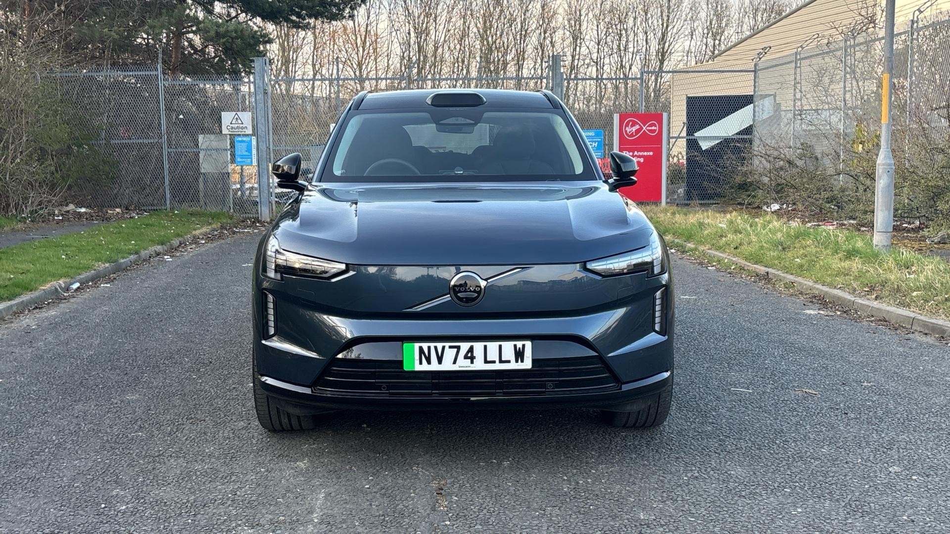 Volvo EX90 Image 12