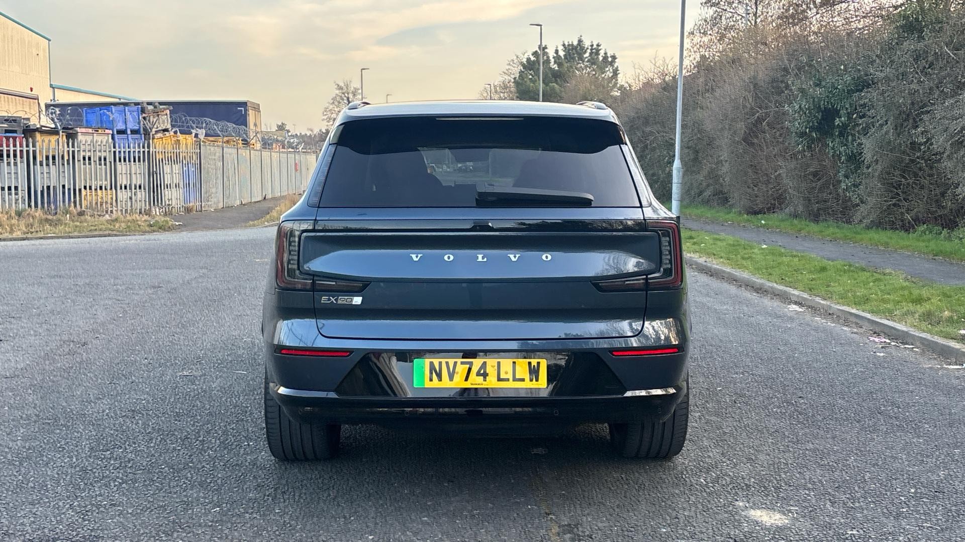 Volvo EX90 Image 13