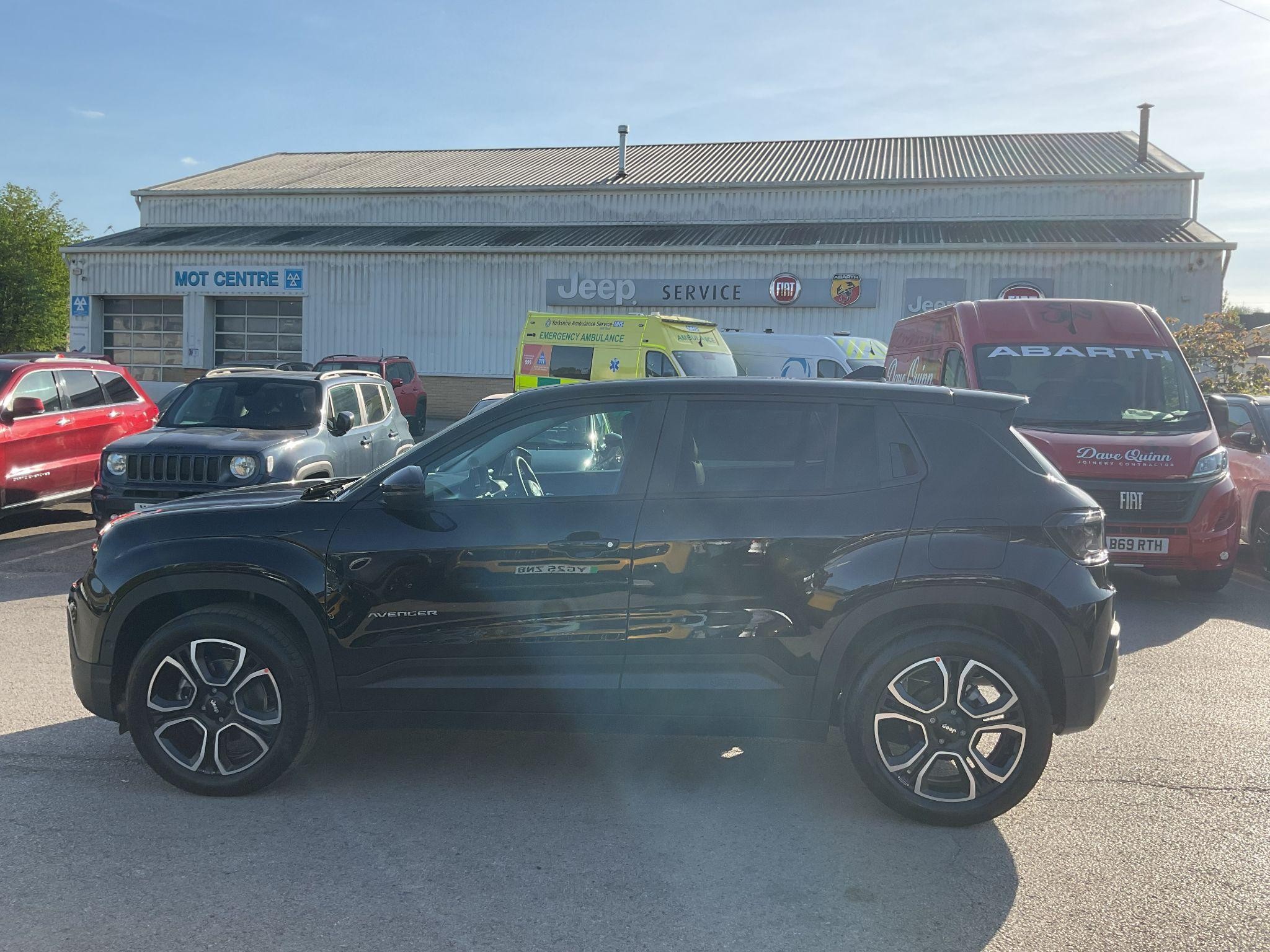 Jeep Avenger Image 6