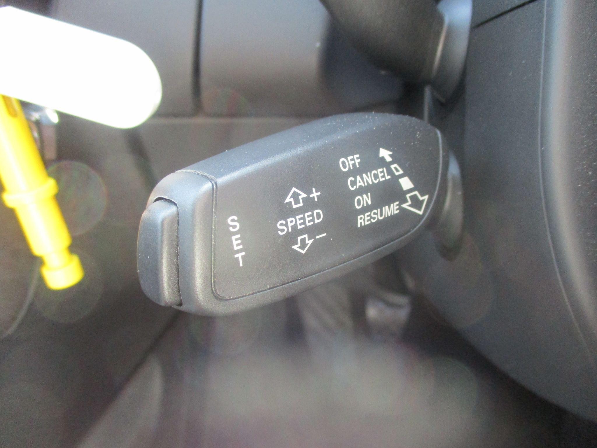 Audi A4 Image 21