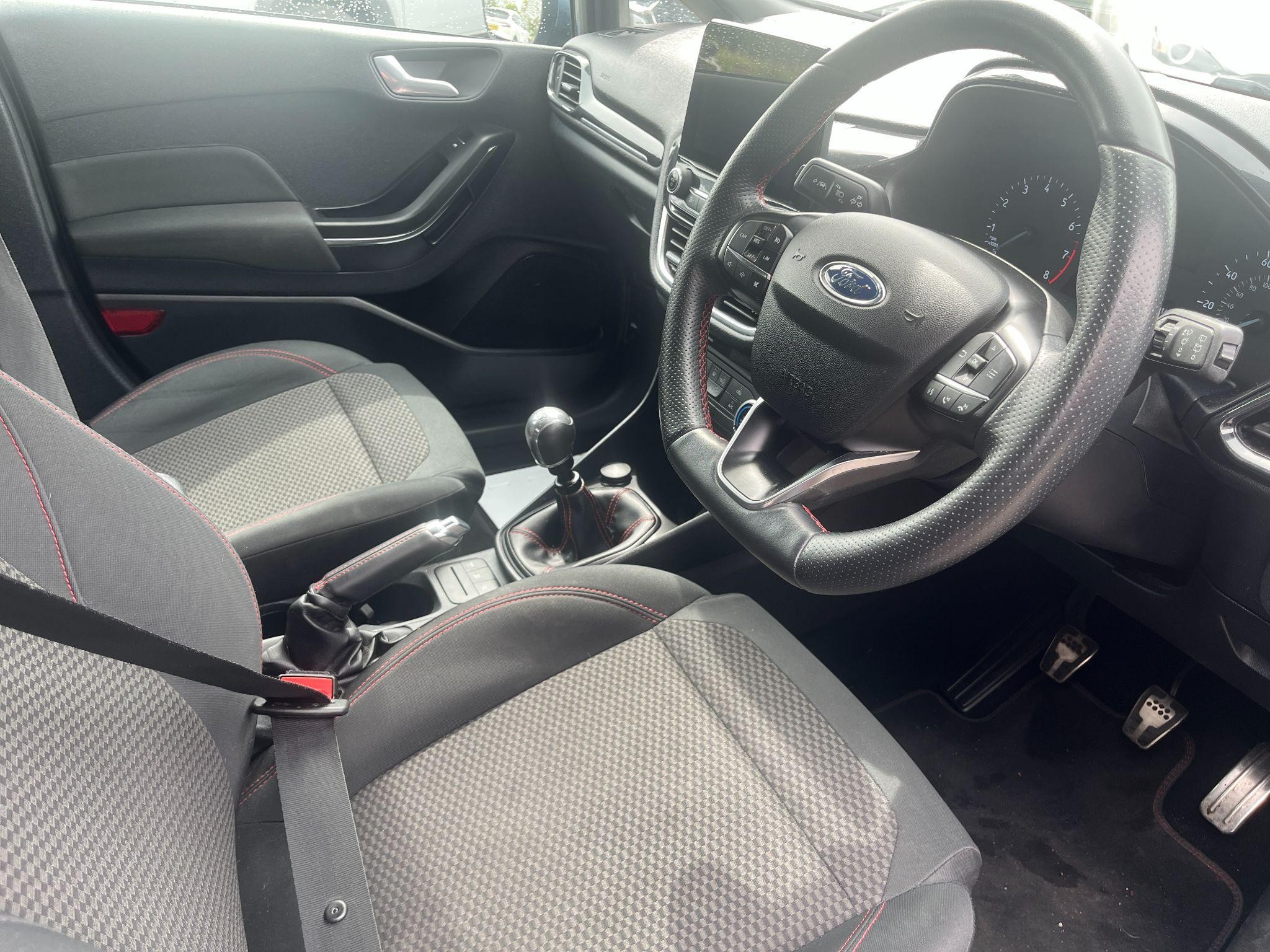 Ford Fiesta Image 12