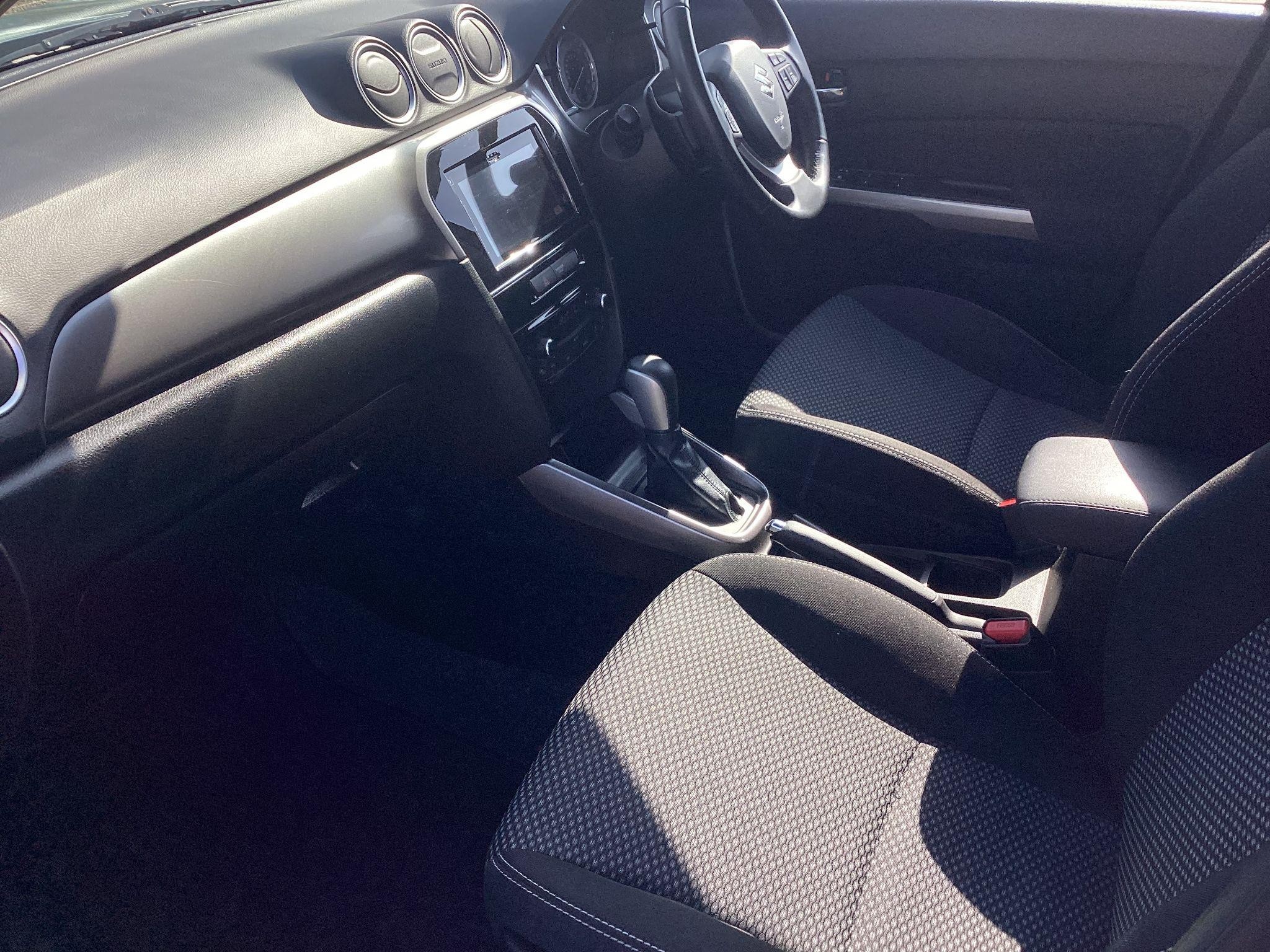 Suzuki Vitara Image 14