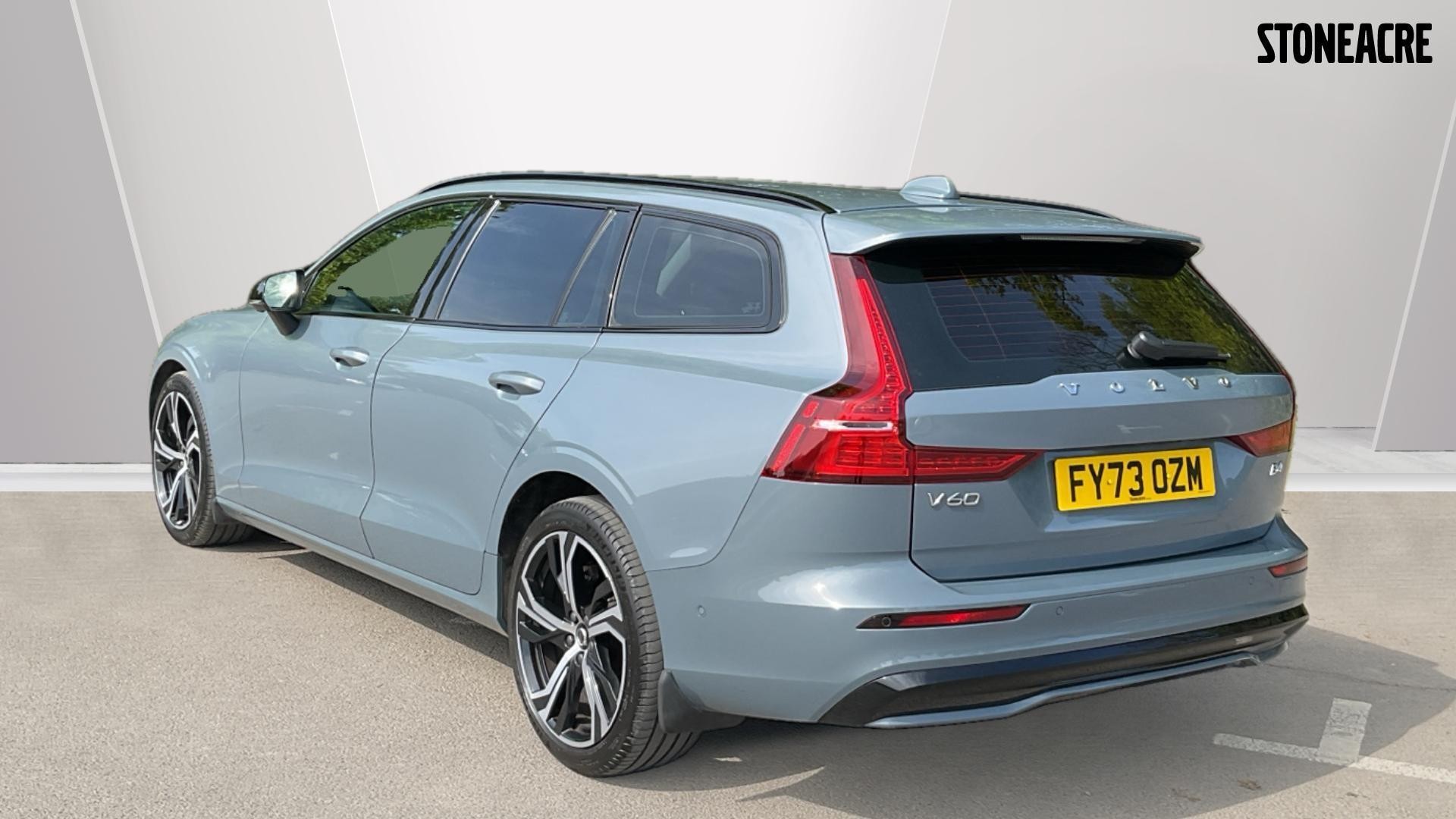 Volvo V60 Image 2