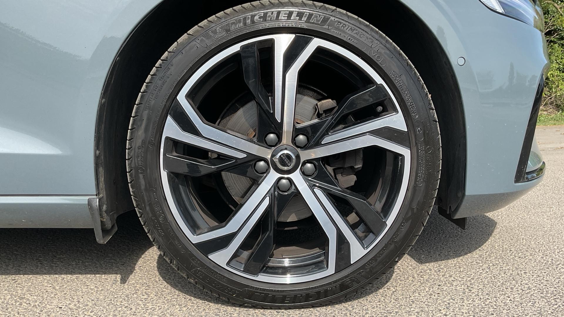 Volvo V60 Image 16