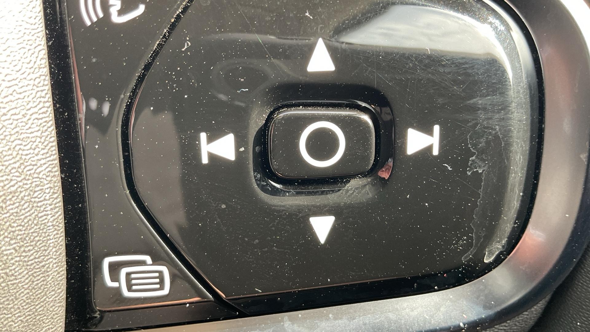 Volvo V60 Image 19