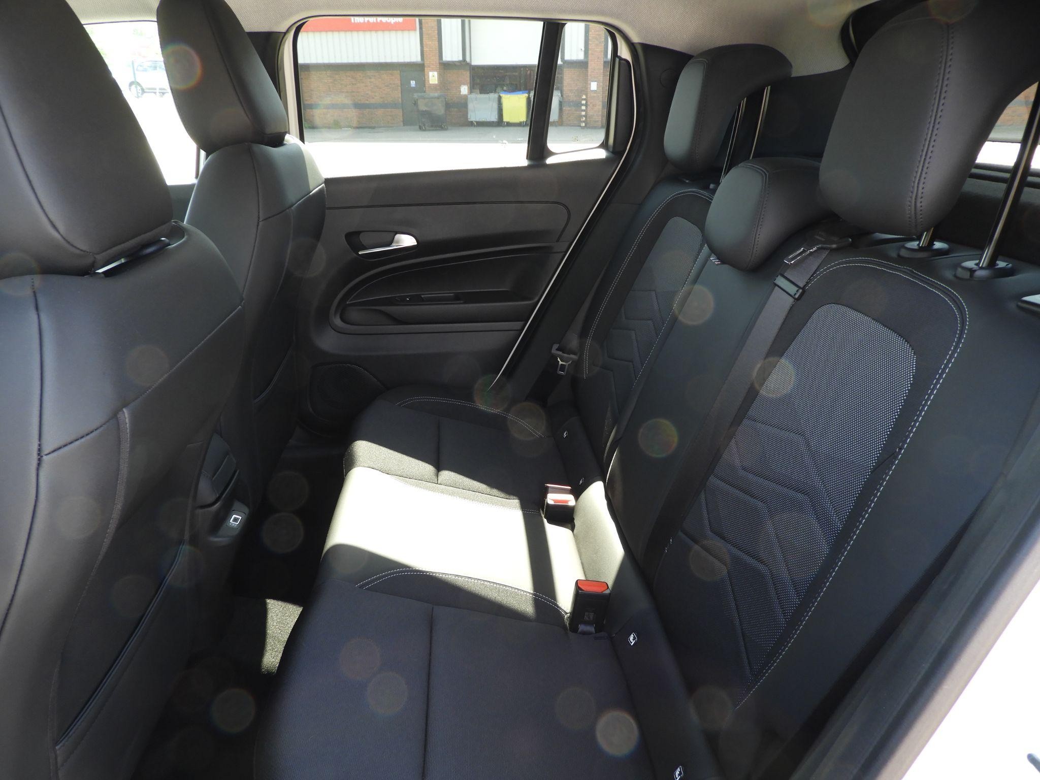 Jeep Avenger Image 26
