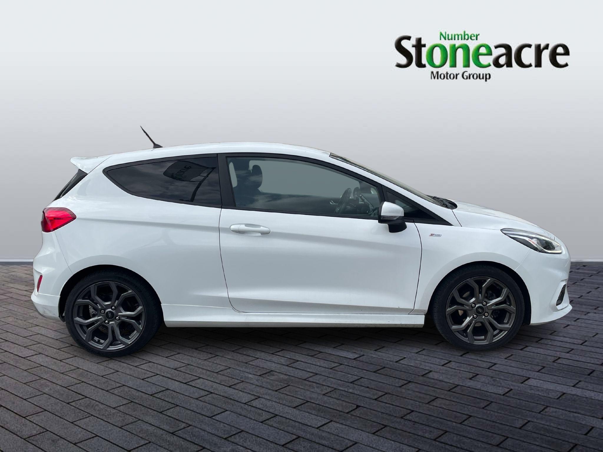 Ford Fiesta Image 2