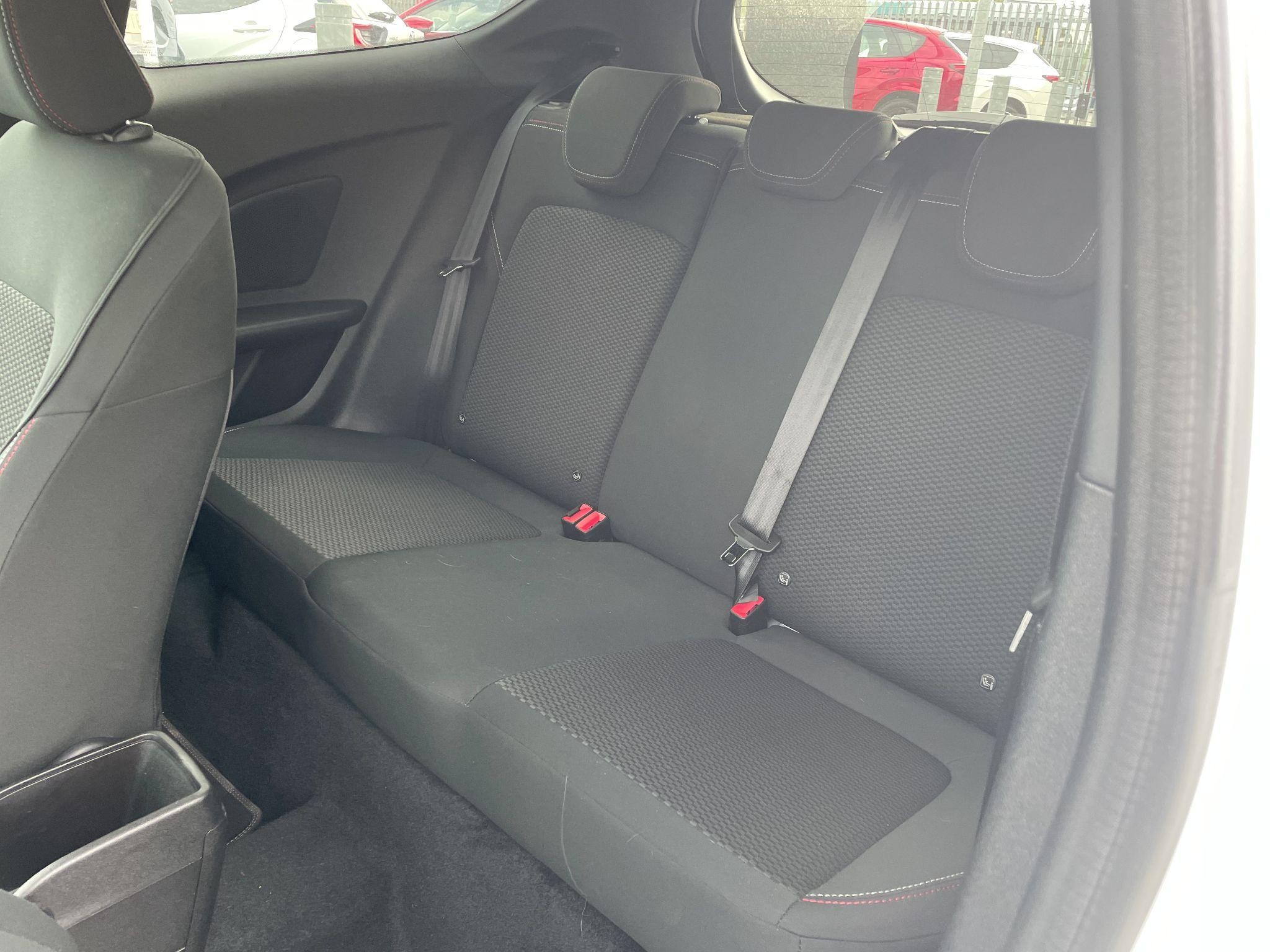 Ford Fiesta Image 14