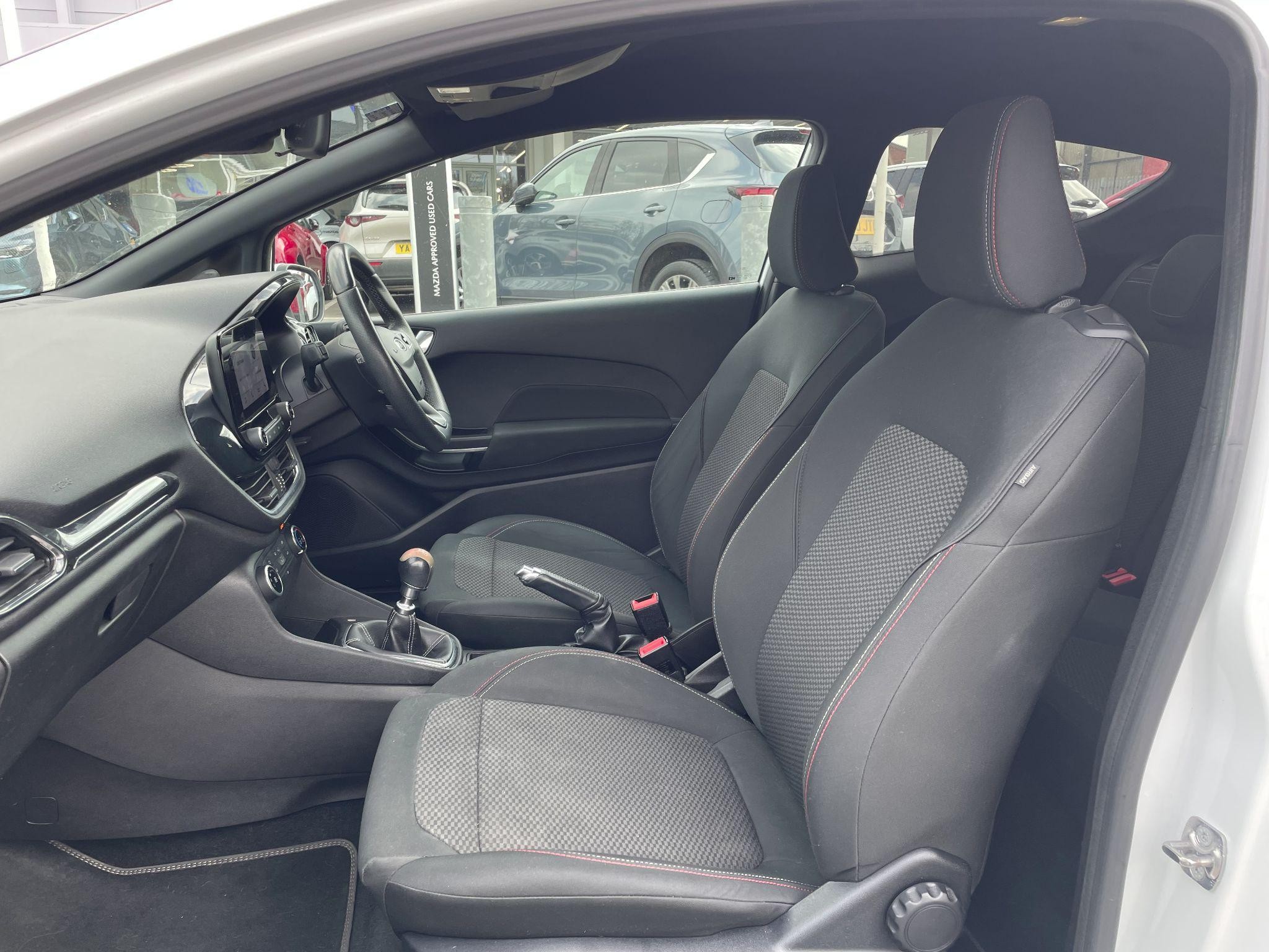 Ford Fiesta Image 22