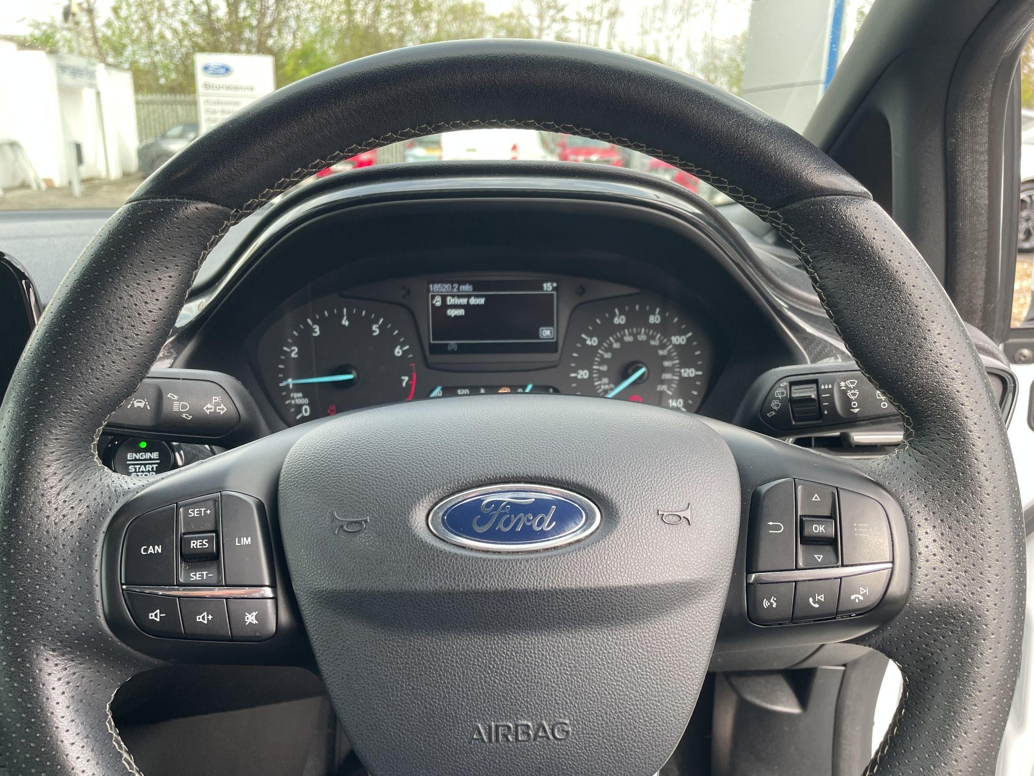 Ford Fiesta Image 23