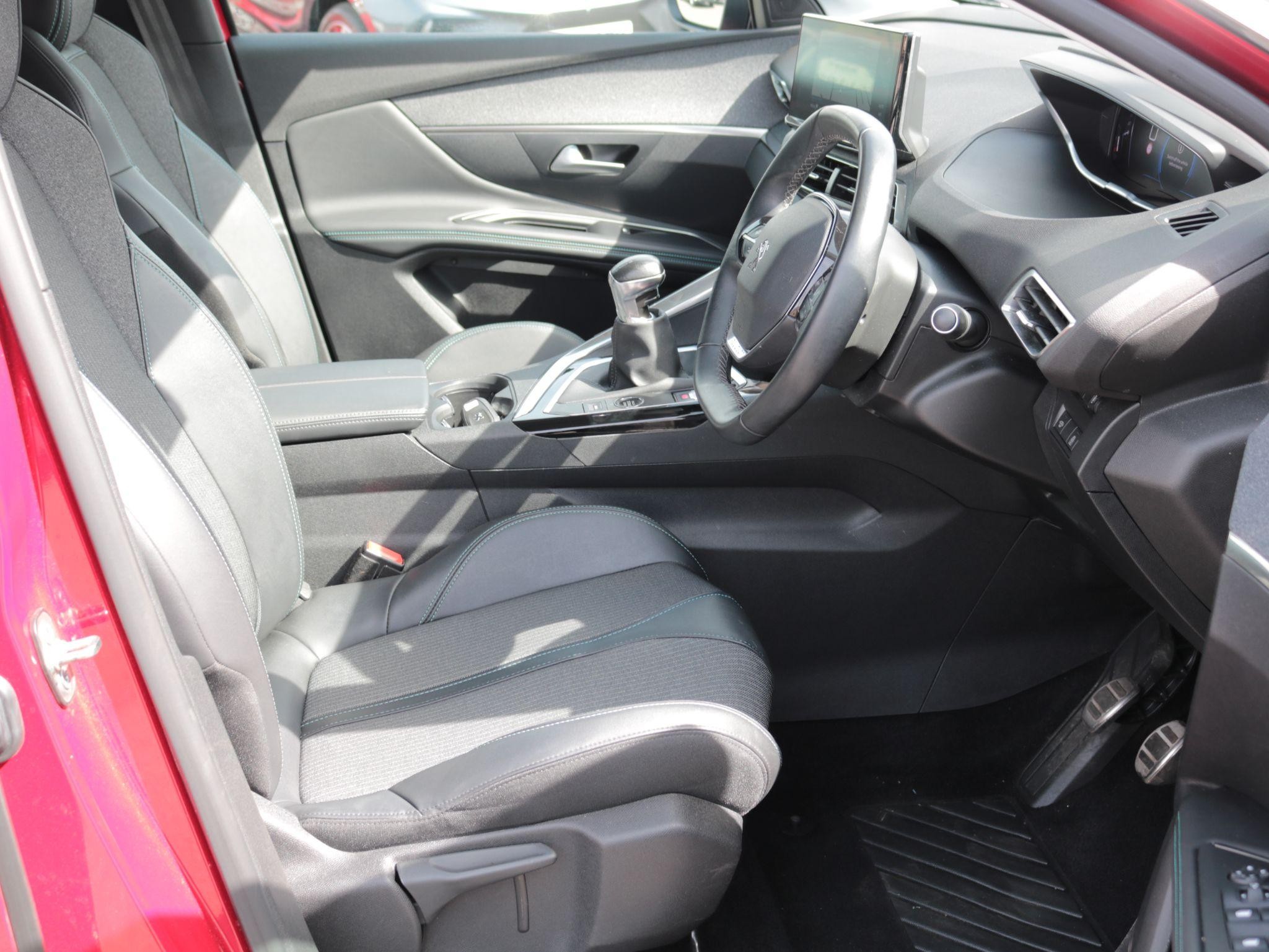 Peugeot 3008 Image 11