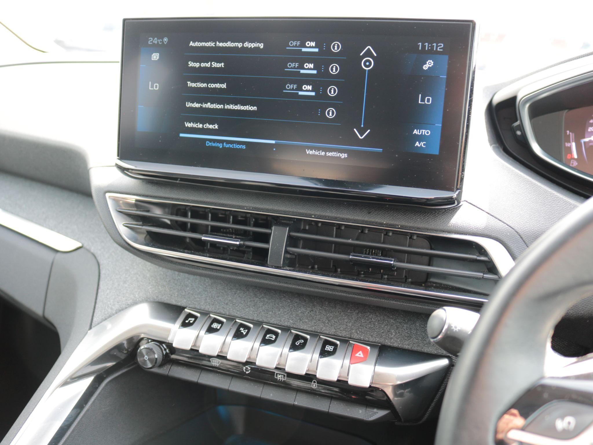 Peugeot 3008 Image 18