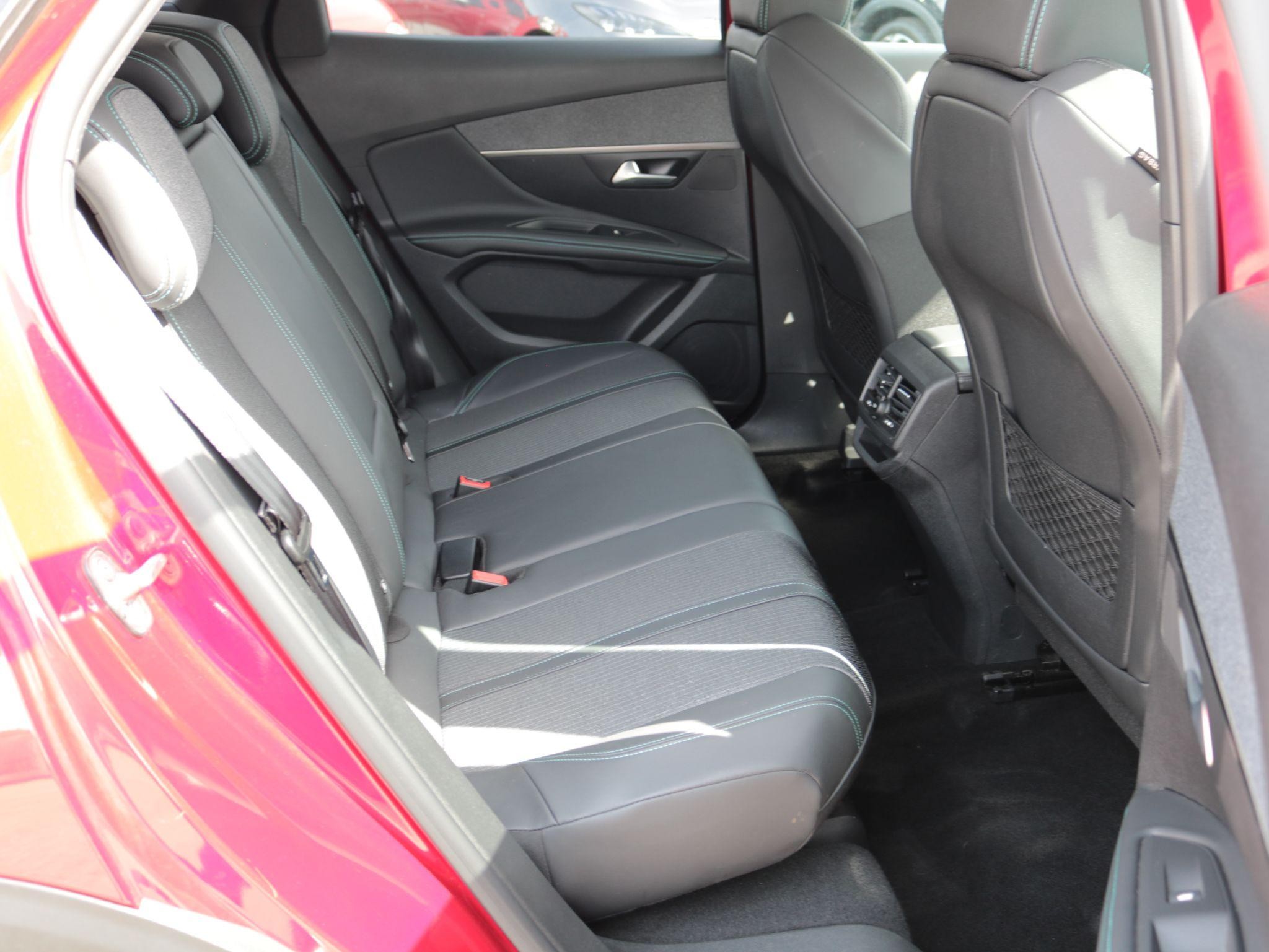Peugeot 3008 Image 21