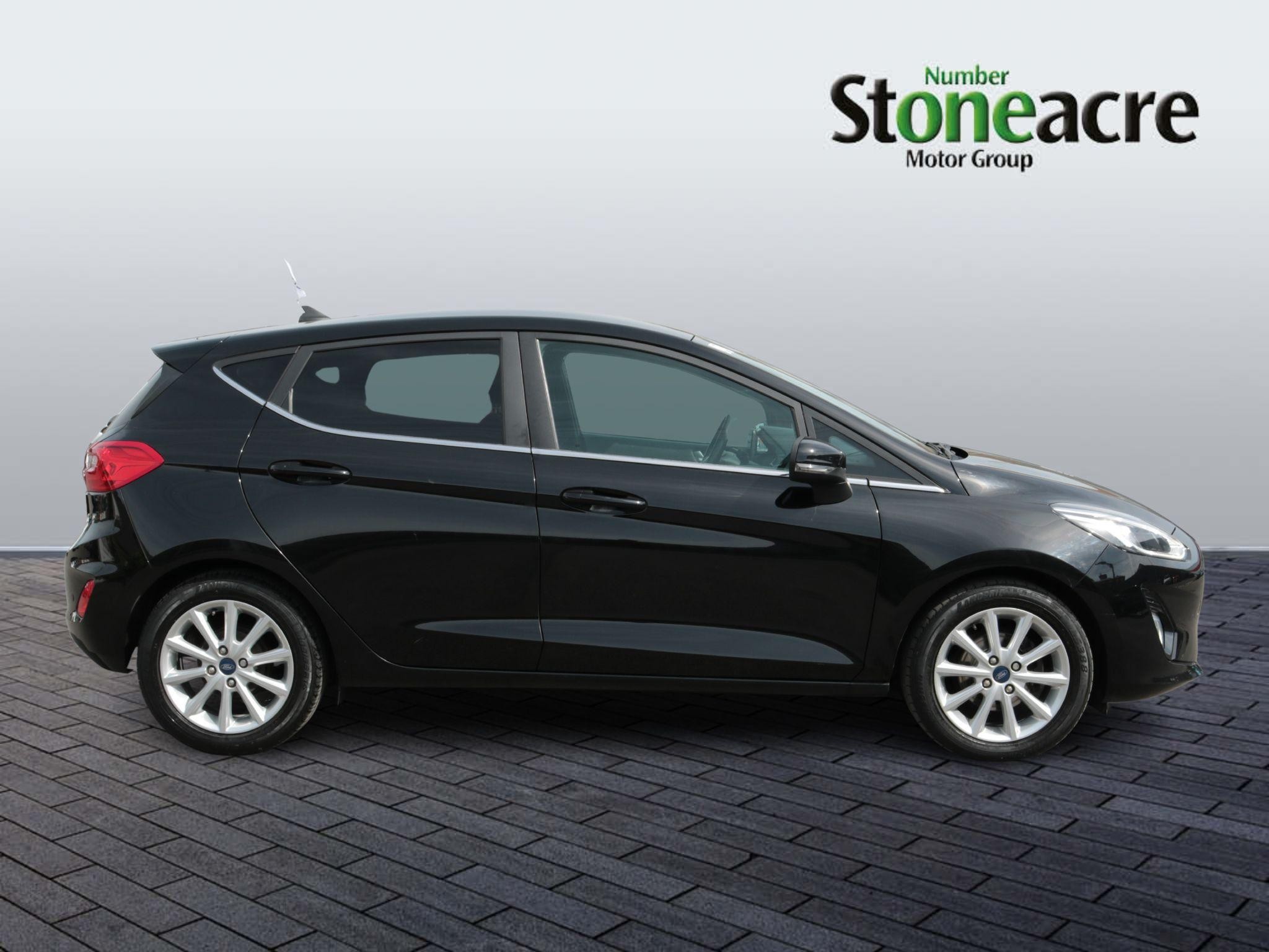 Ford Fiesta Image 2