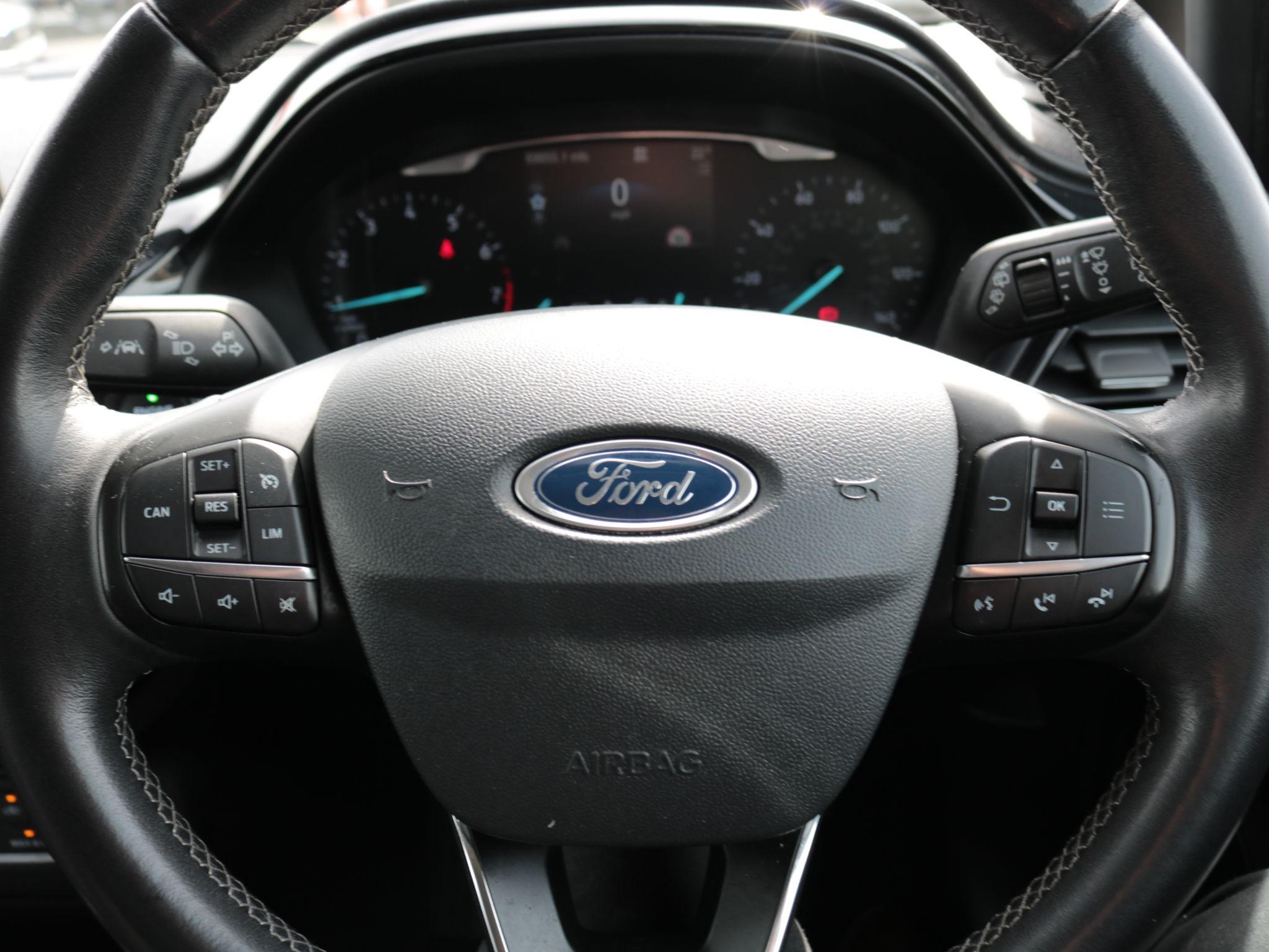 Ford Fiesta Image 17