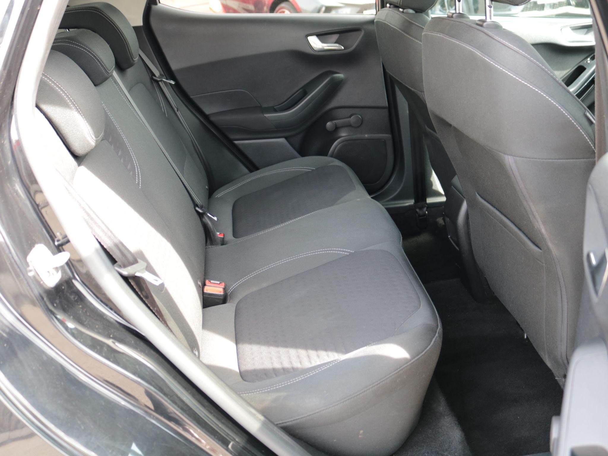Ford Fiesta Image 23