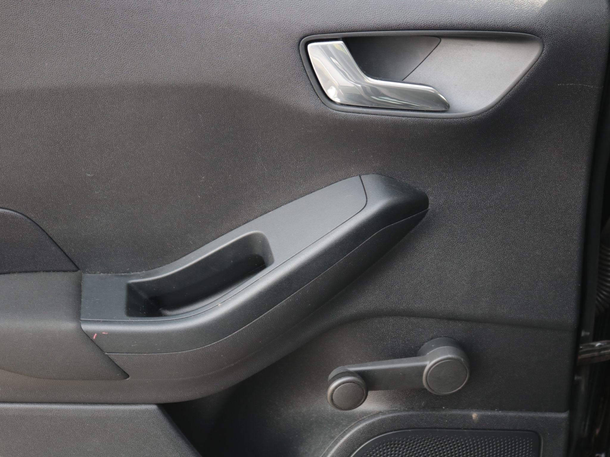 Ford Fiesta Image 25