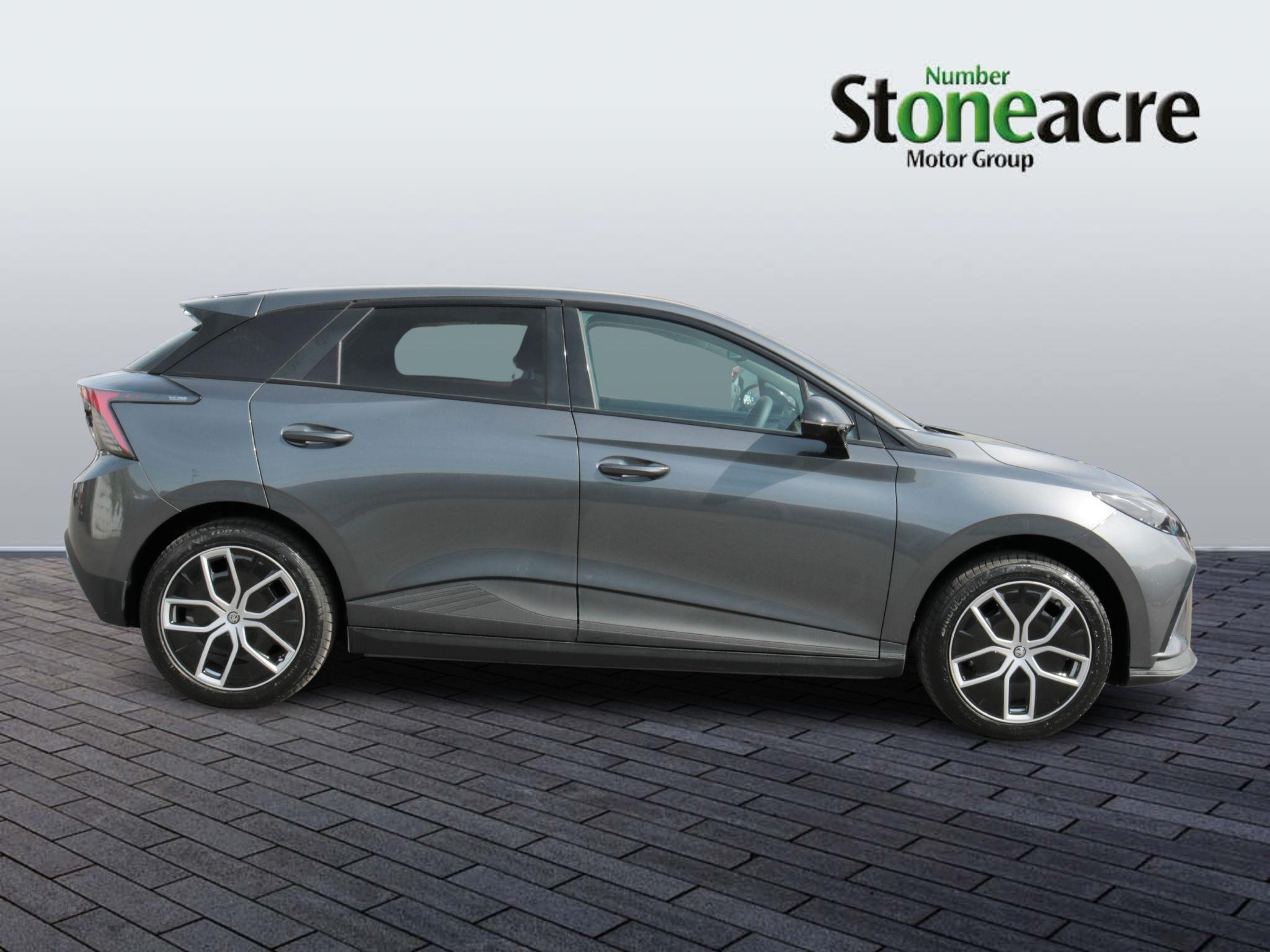 MG4 EV Image 2