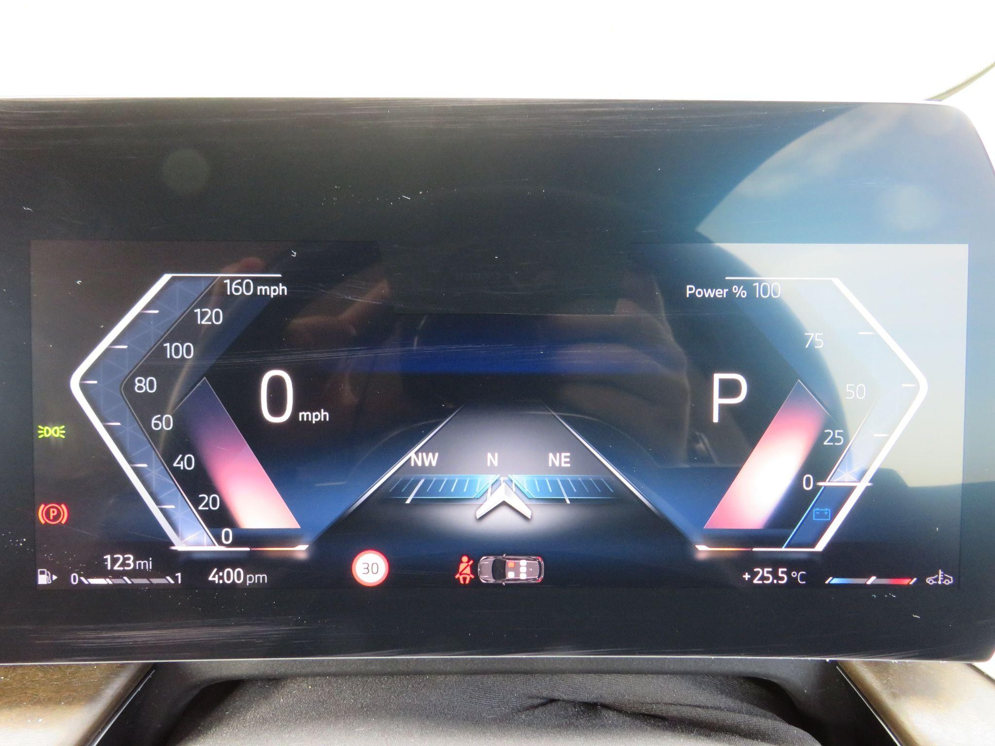 BMW 2 Series Active Tourer Image 16