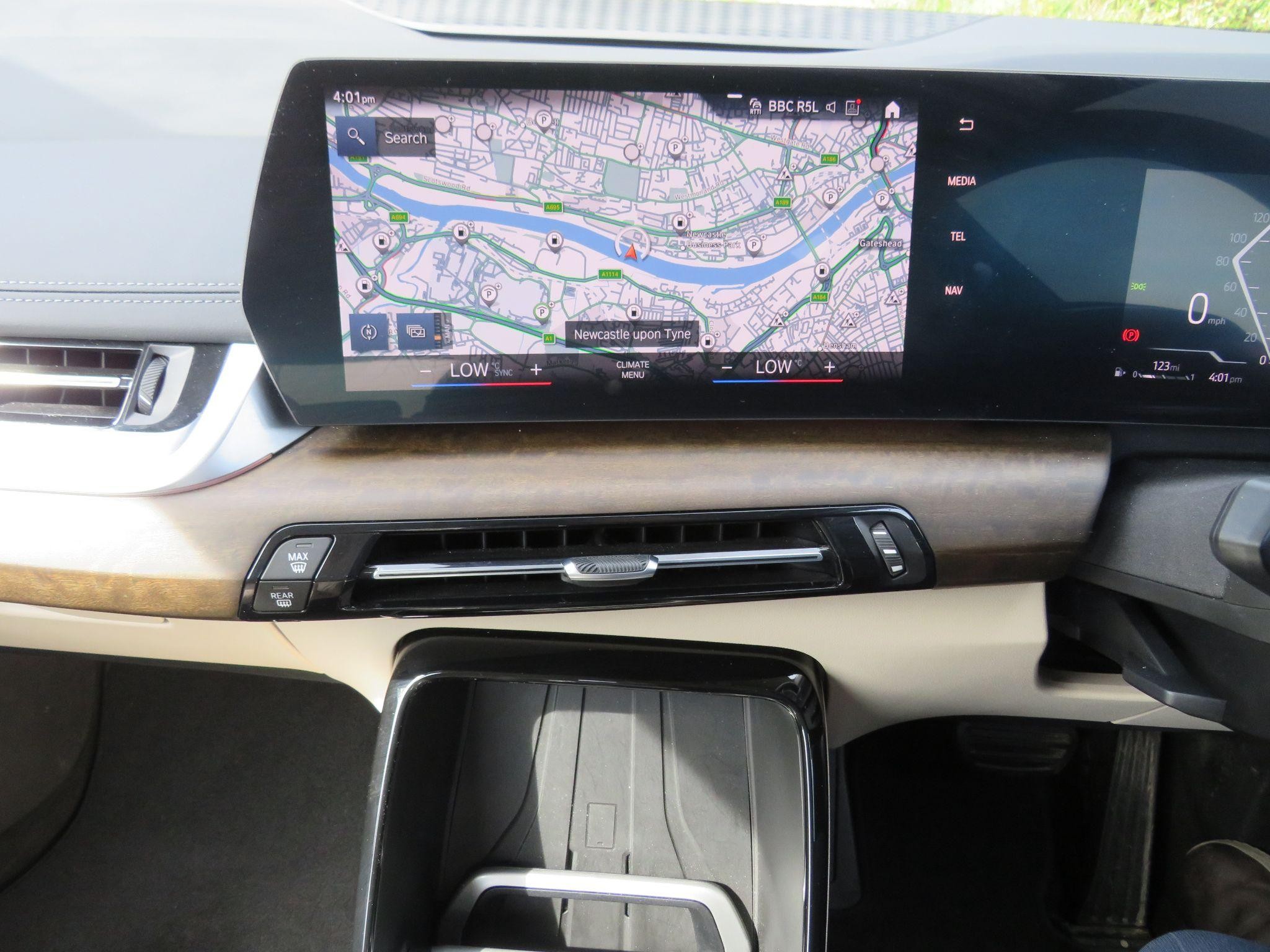 BMW 2 Series Active Tourer Image 17