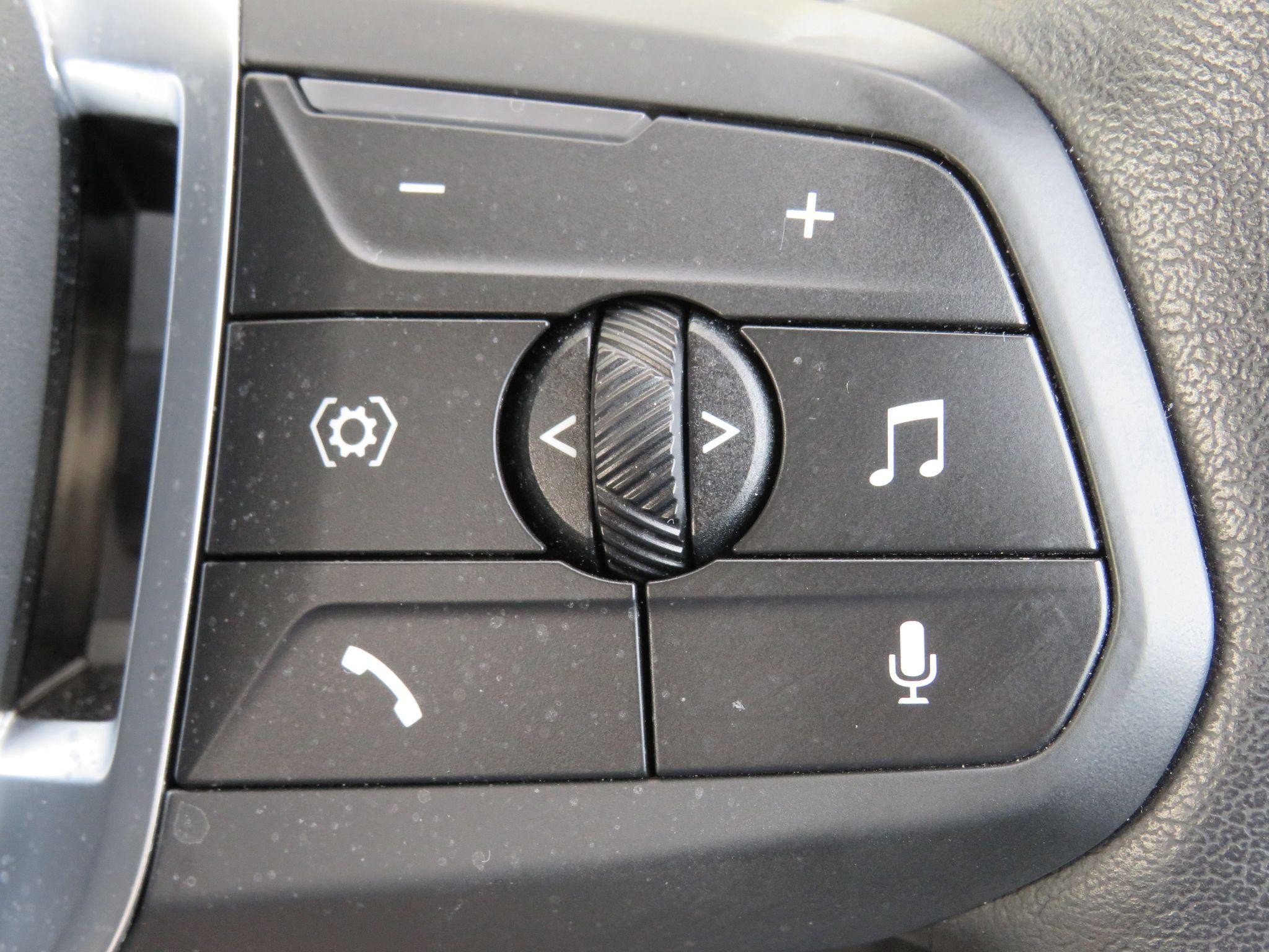 BMW 2 Series Active Tourer Image 30