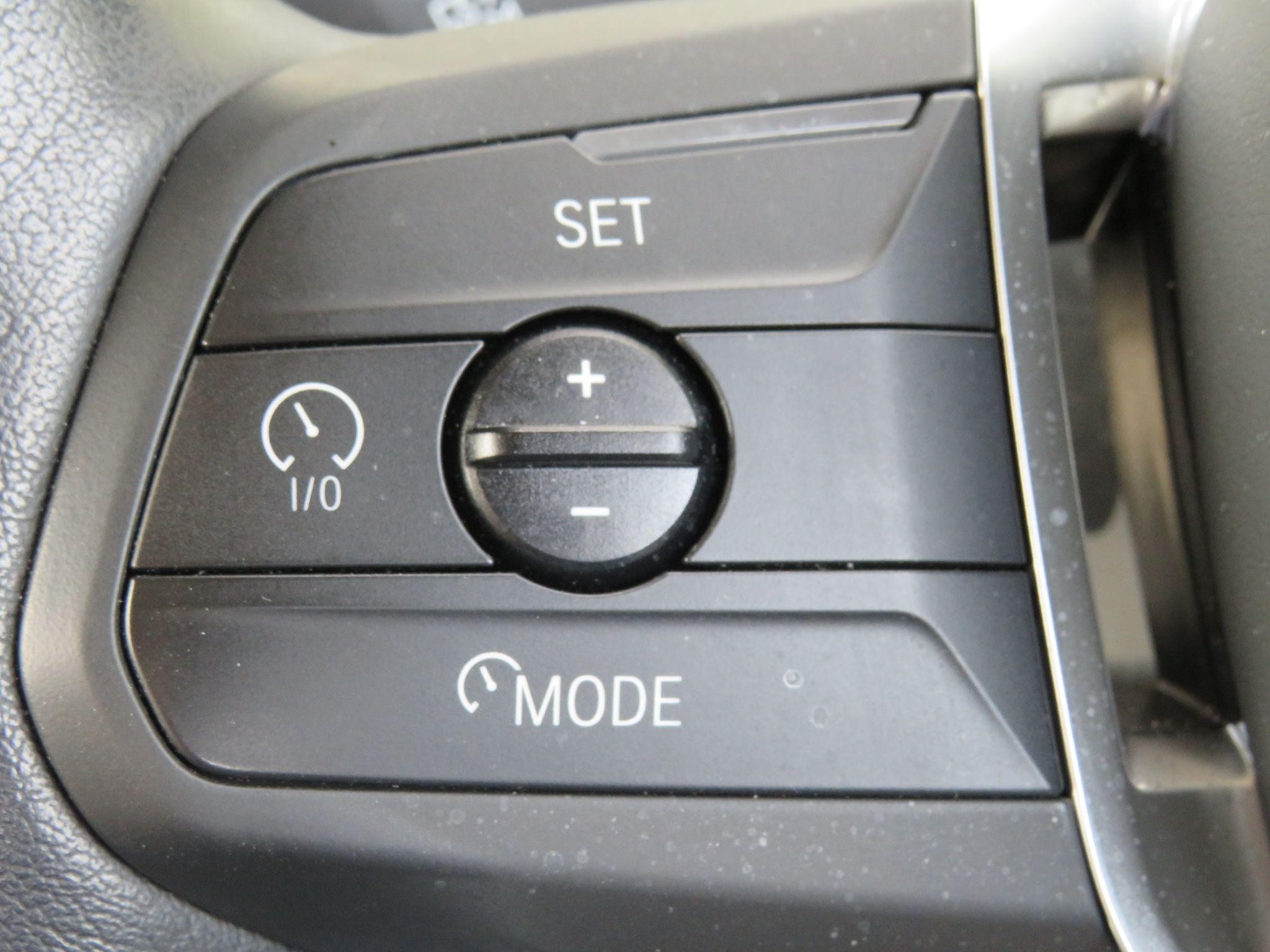 BMW 2 Series Active Tourer Image 31