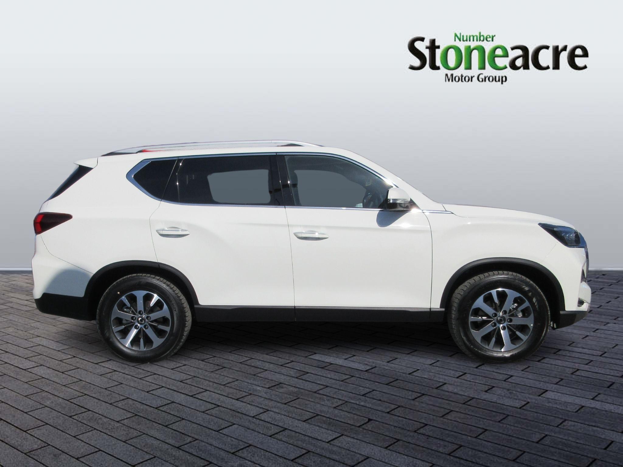 KGM Rexton Image 8