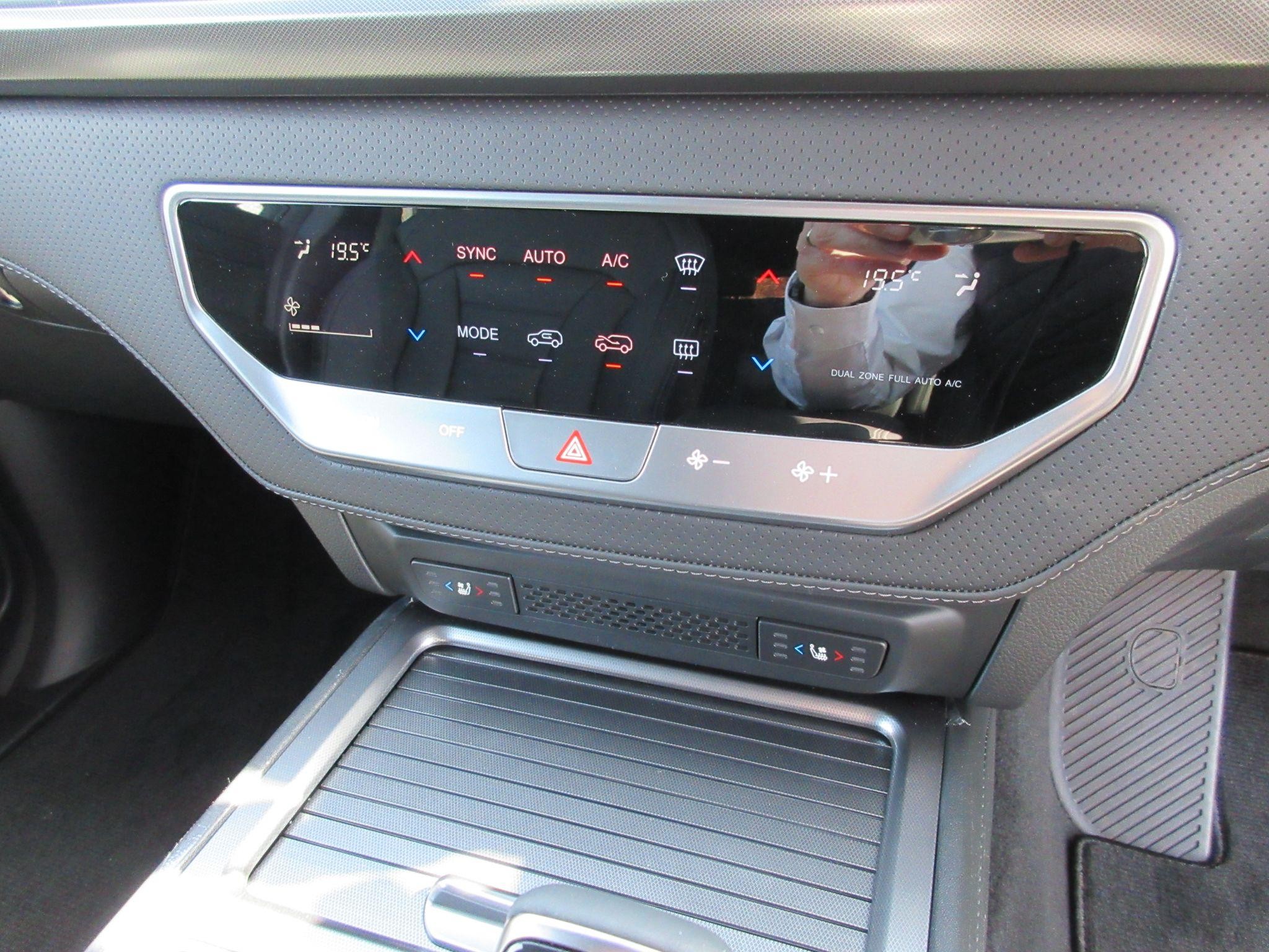 KGM Rexton Image 16