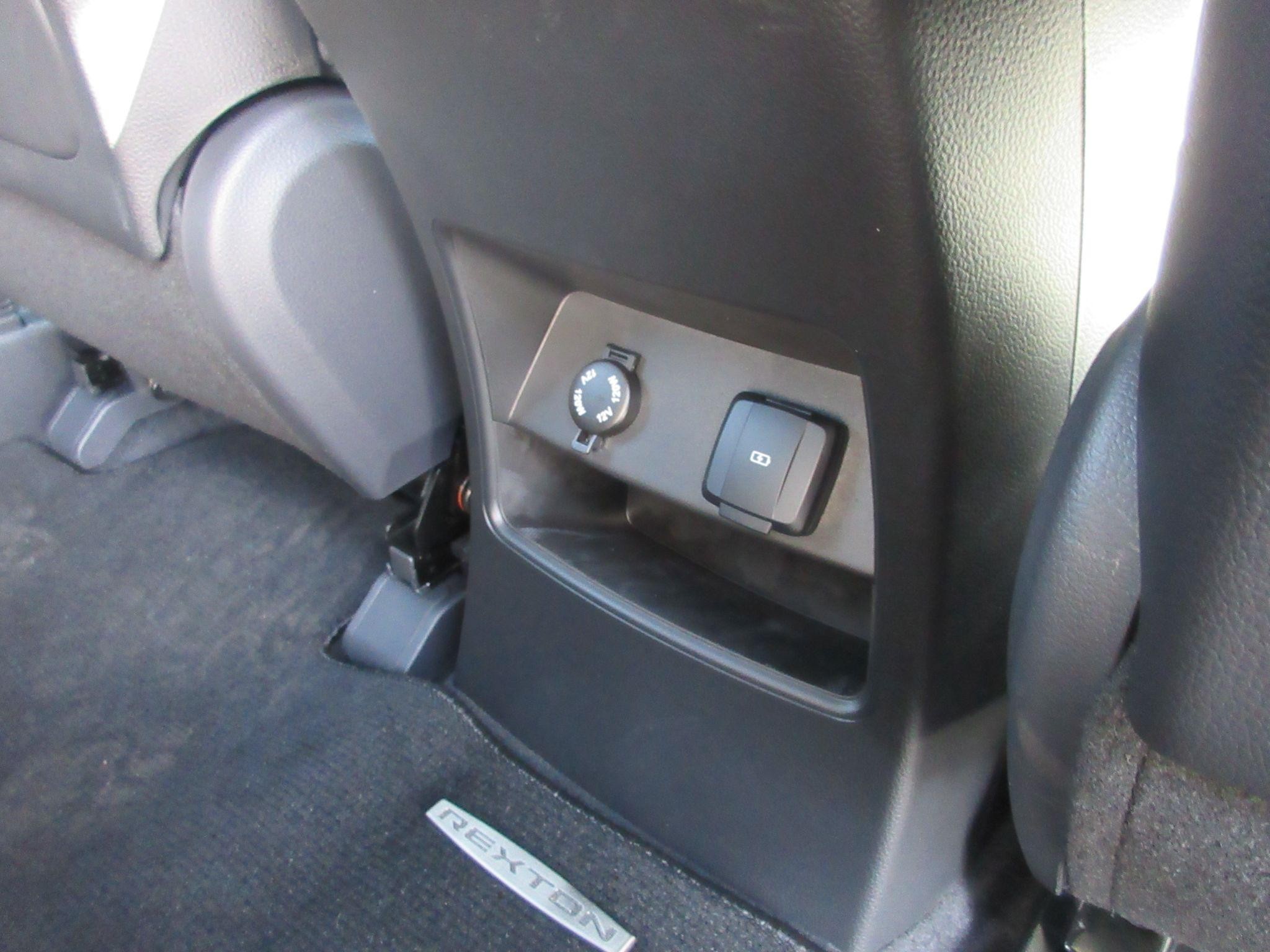 KGM Rexton Image 26