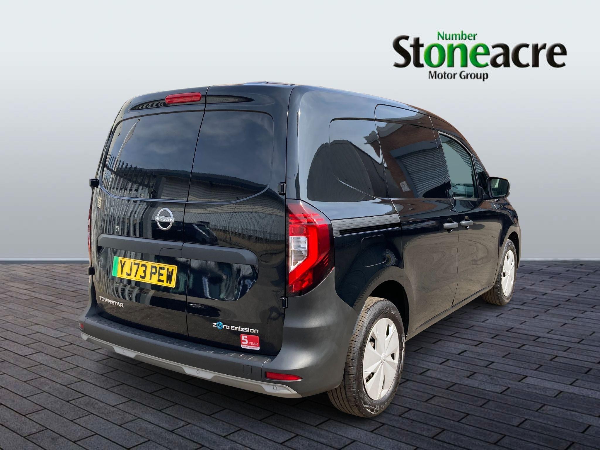 Nissan Townstar Image 8